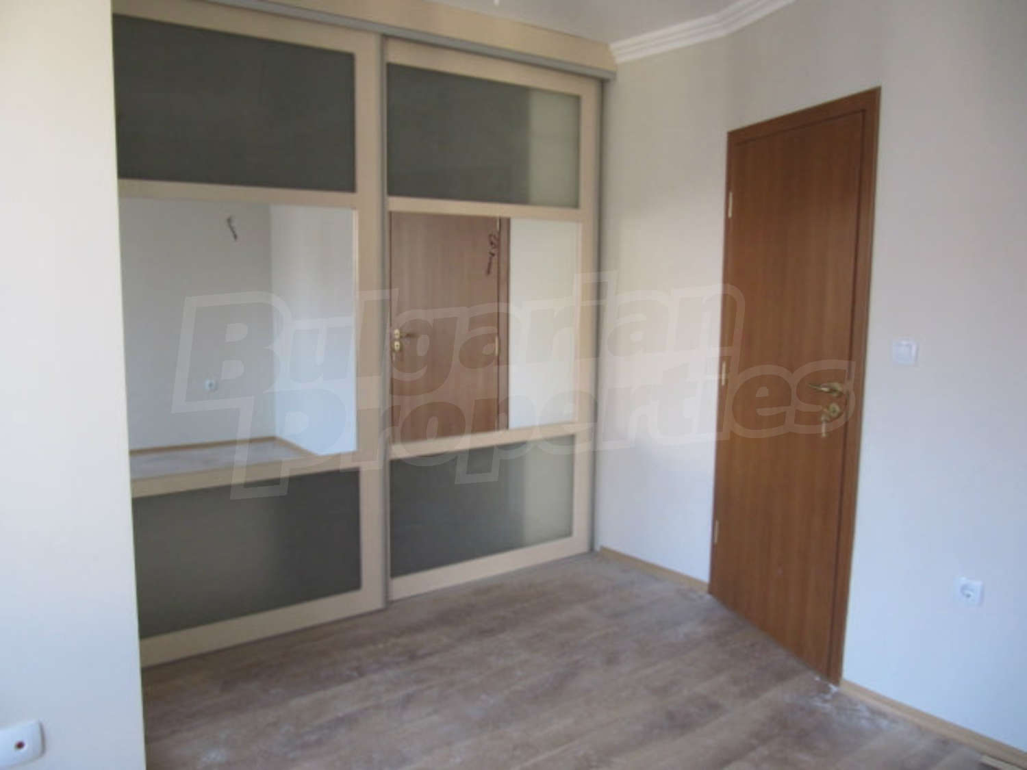 Gallery Picture 15