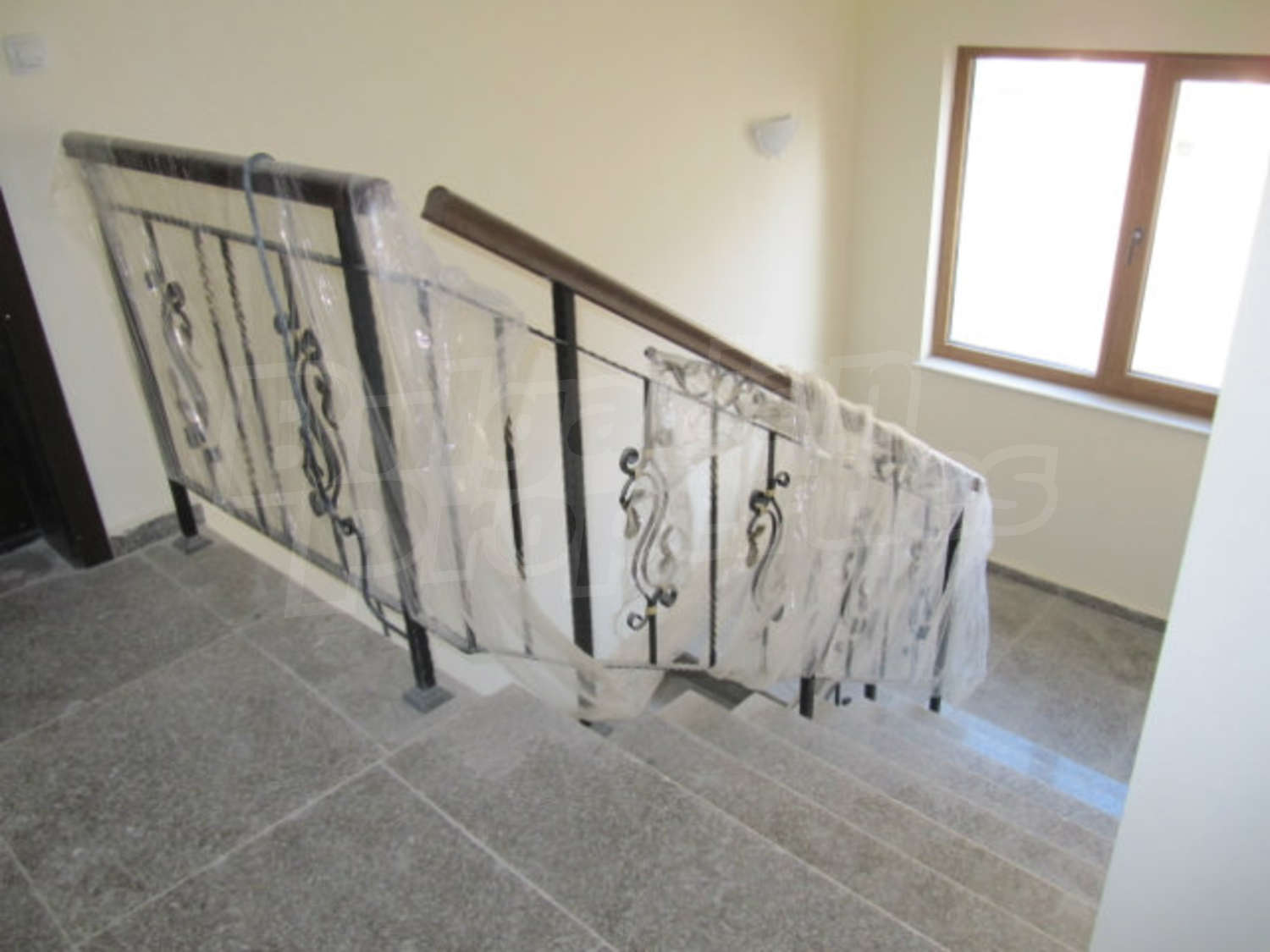 Gallery Picture 33