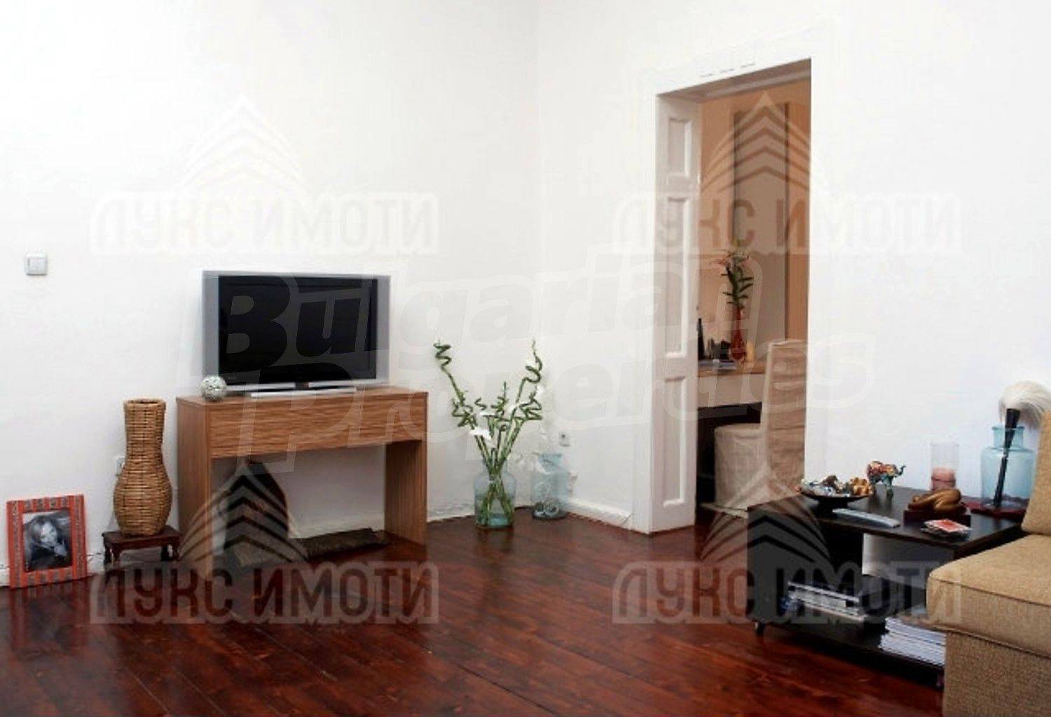 Gallery Picture 3