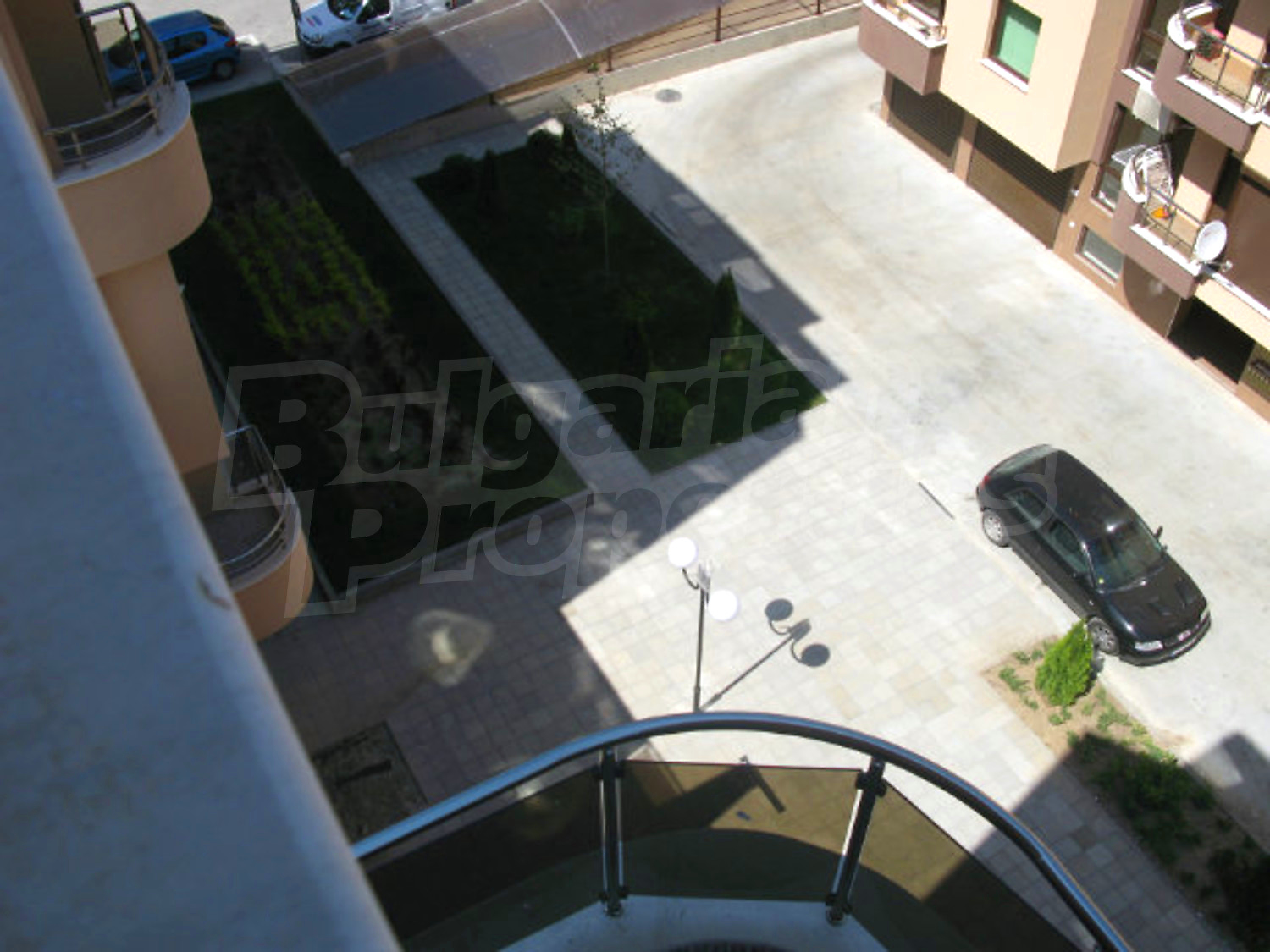 Gallery Picture 24