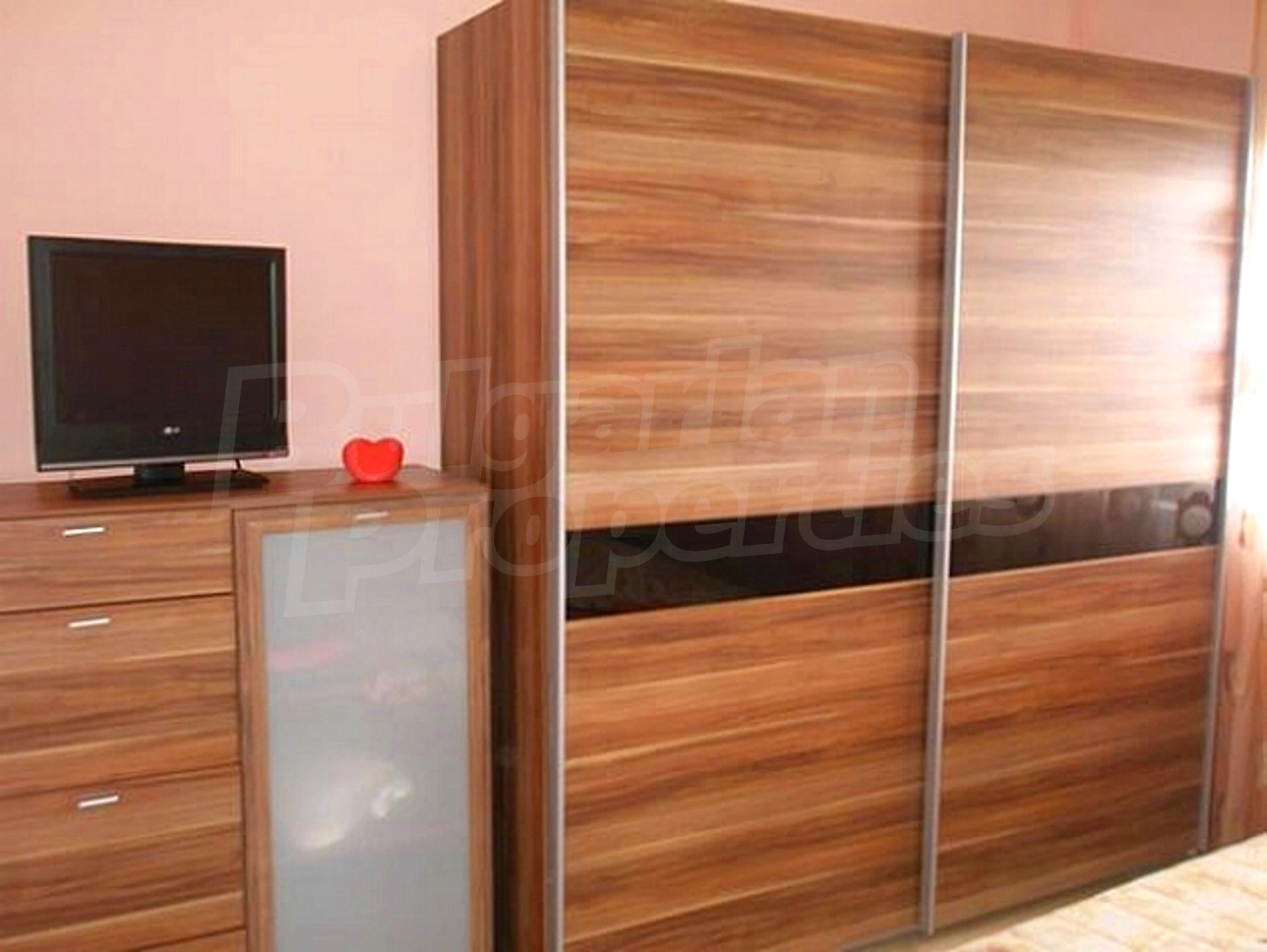 Gallery Picture 6
