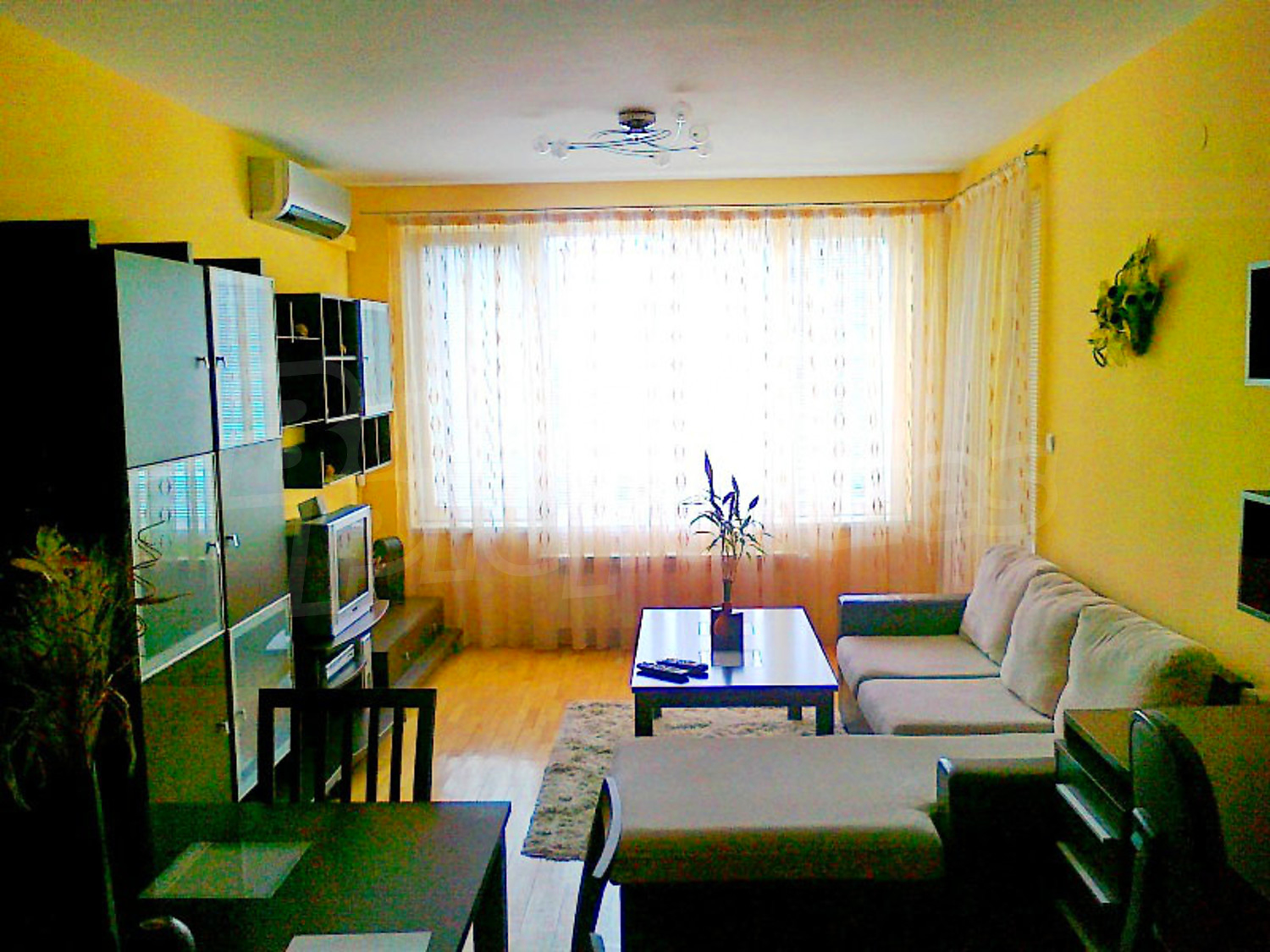 Gallery Picture 2