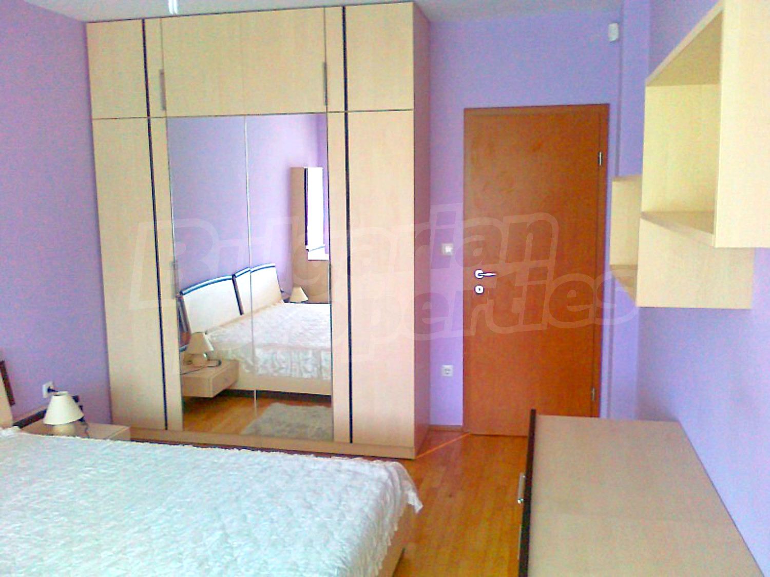 Gallery Picture 9