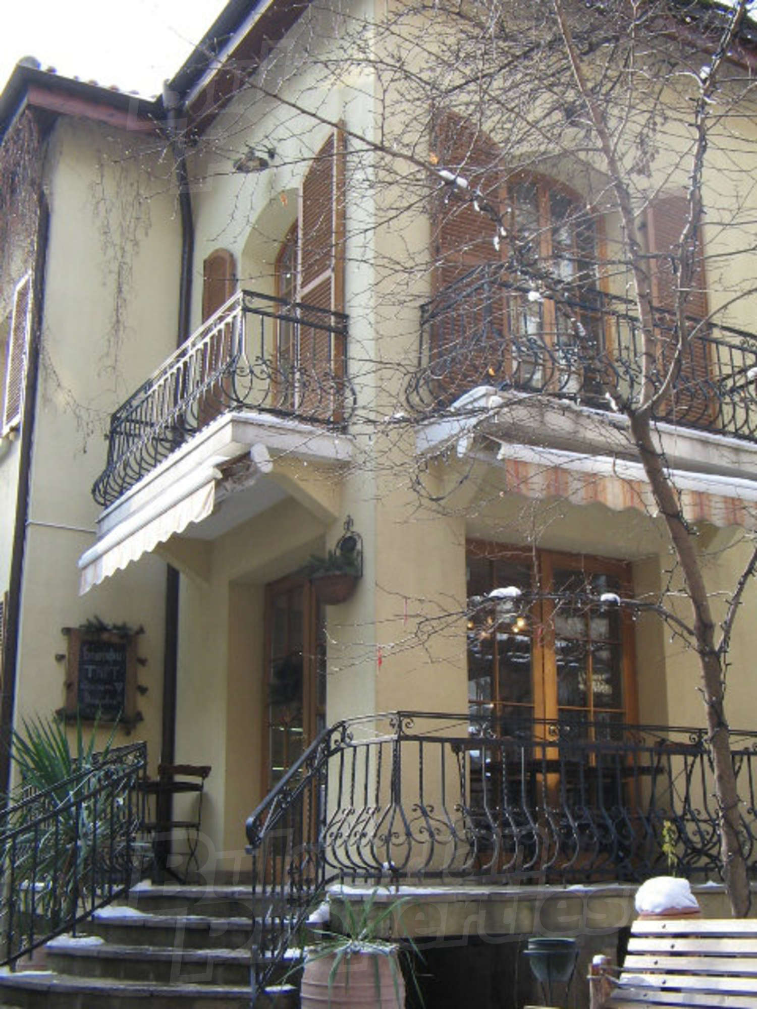 House for sale in Sofia, QuarterCenter, The National Palace of Culture