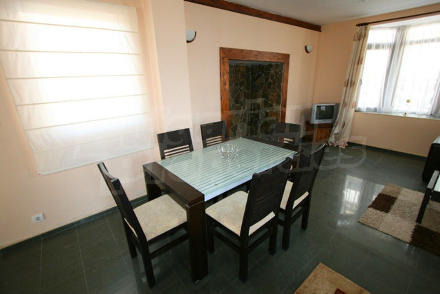Gallery Picture 19