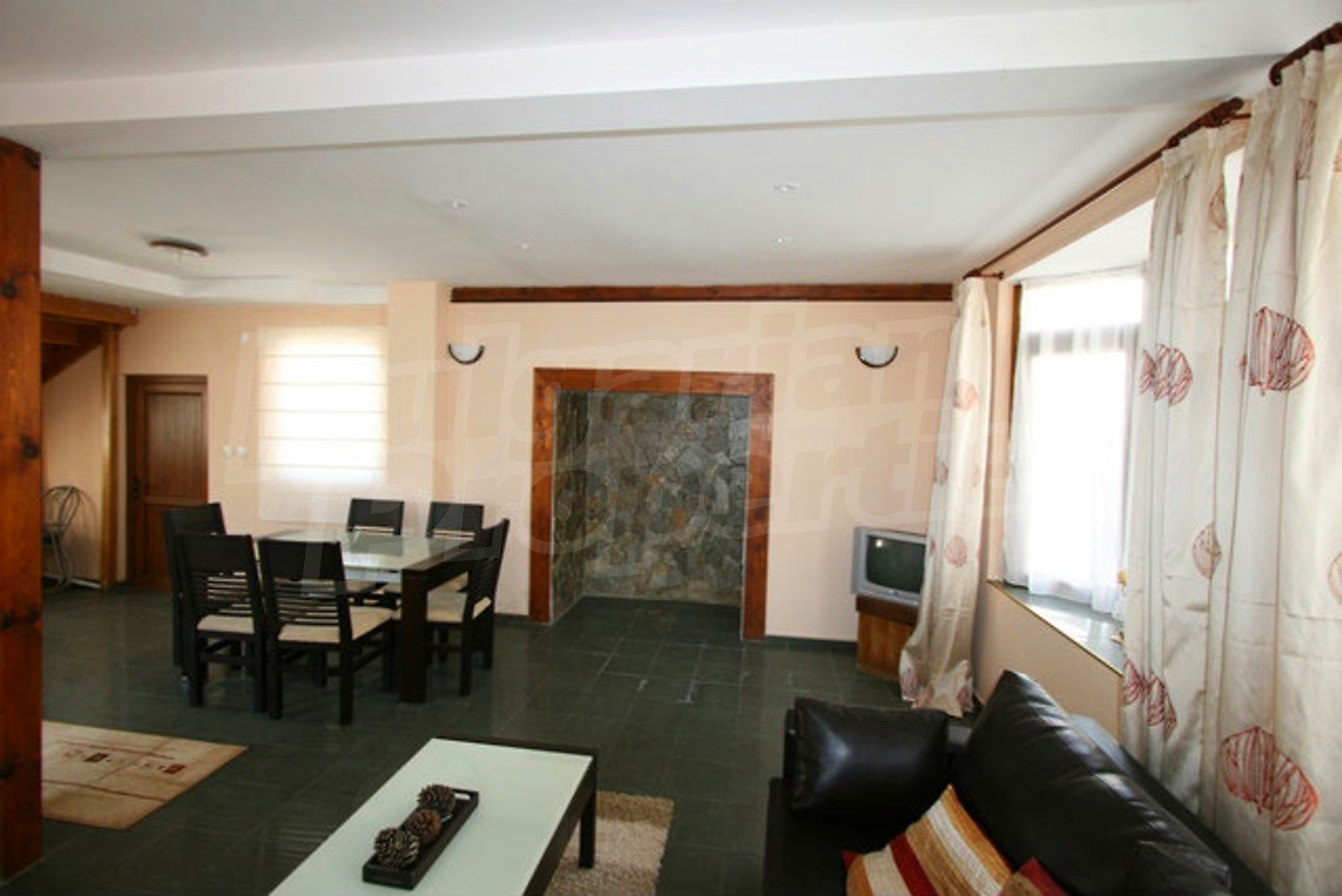 Gallery Picture 25