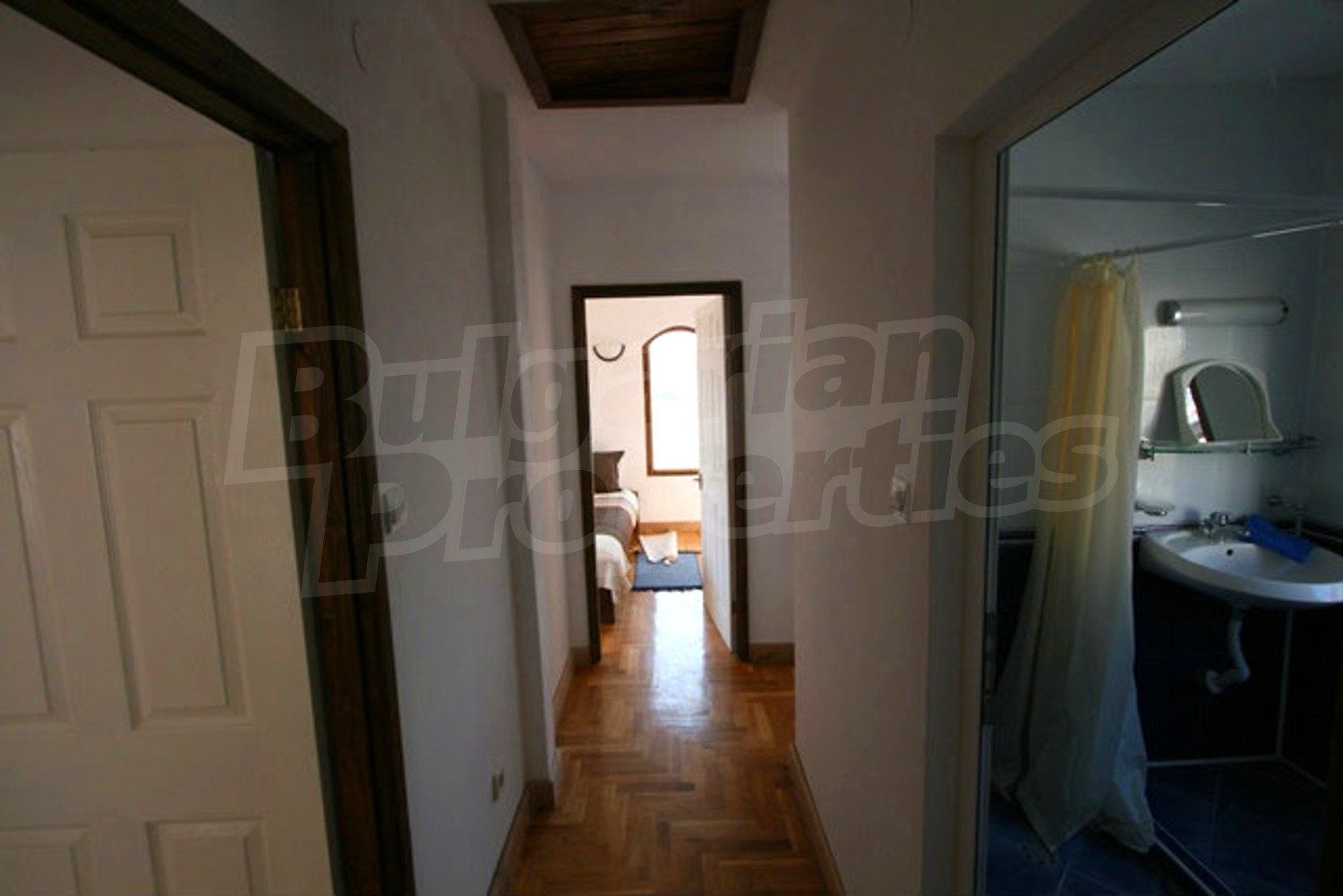 Gallery Picture 29