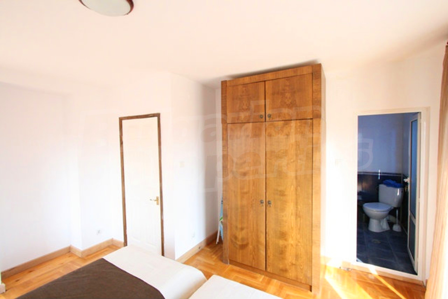 Gallery Picture 36