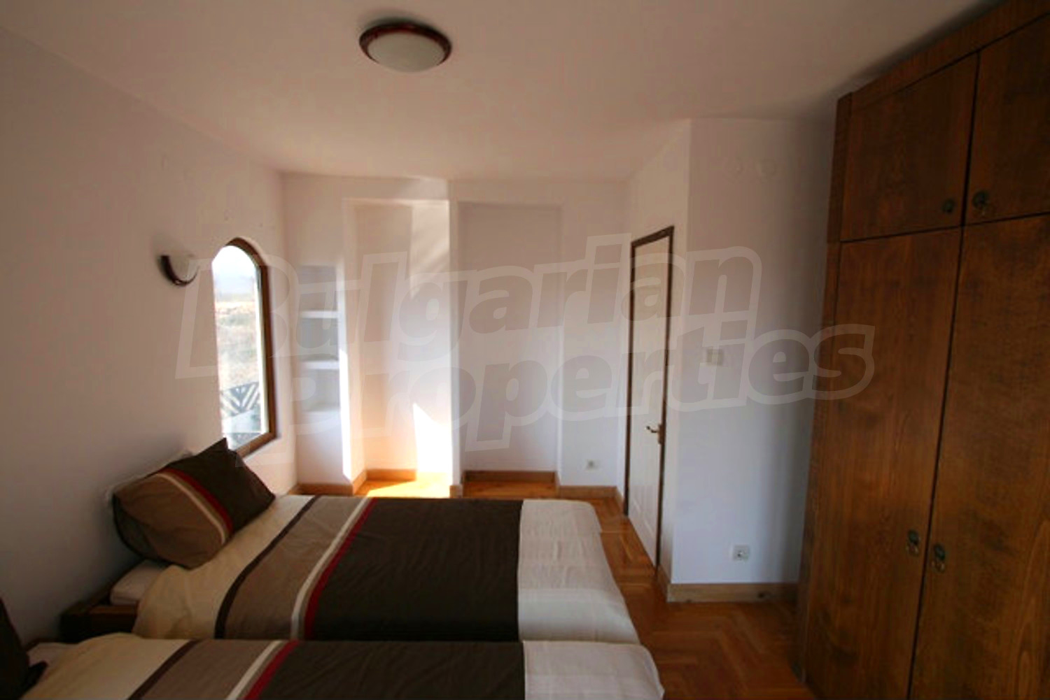 Gallery Picture 37