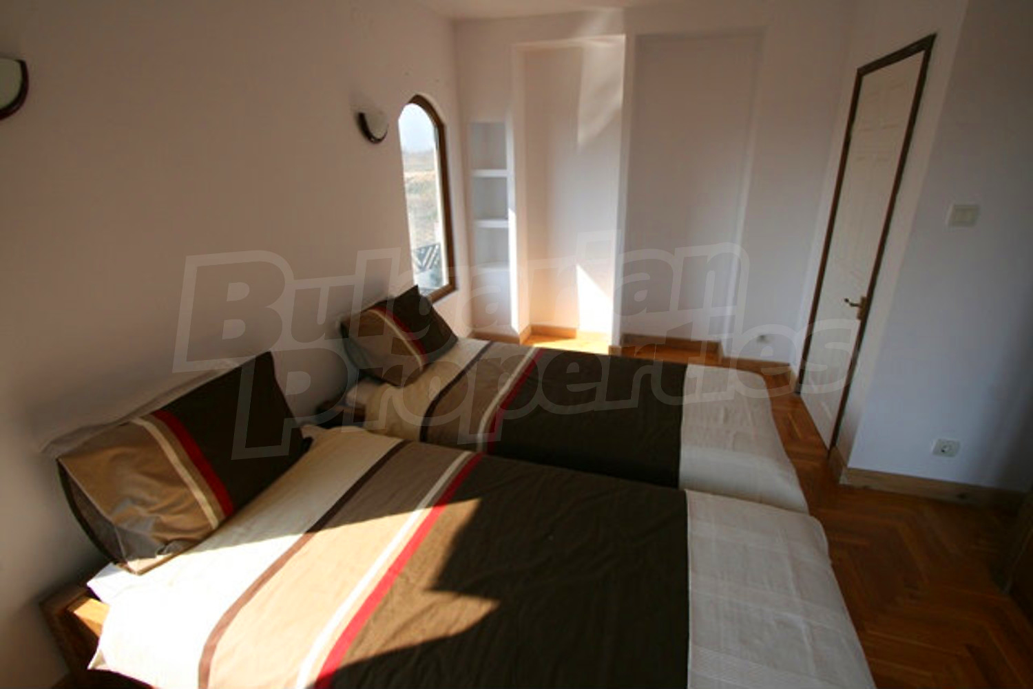 Gallery Picture 38