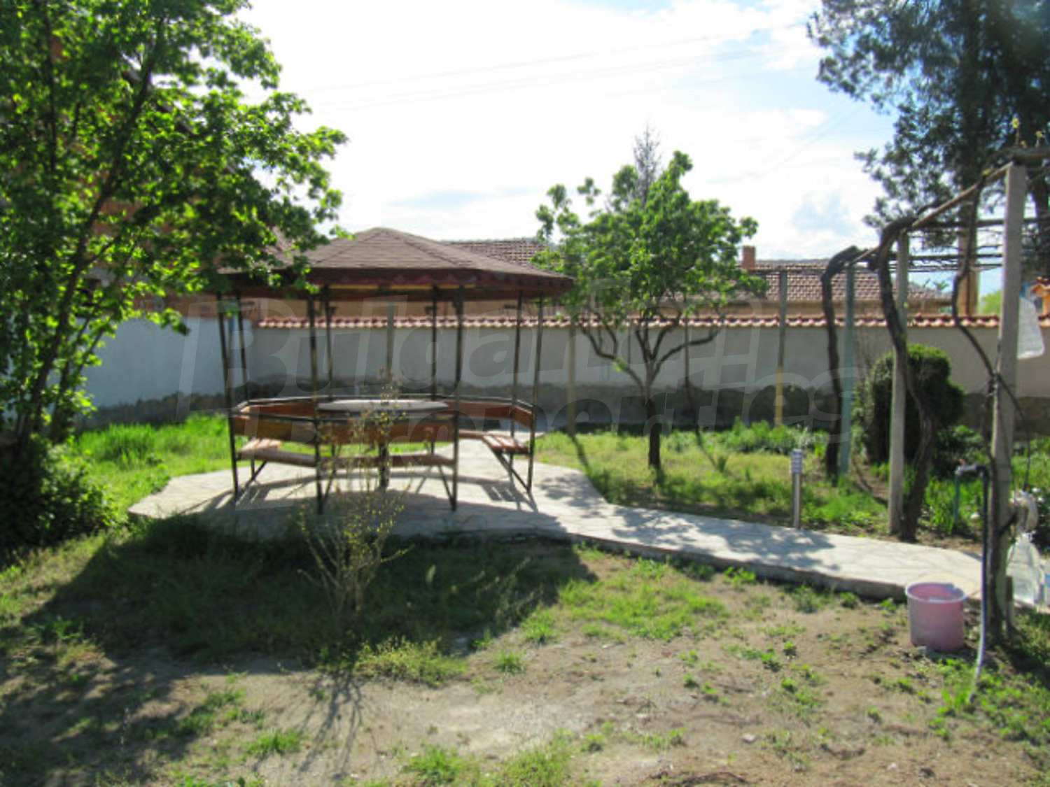 Gallery Picture 15