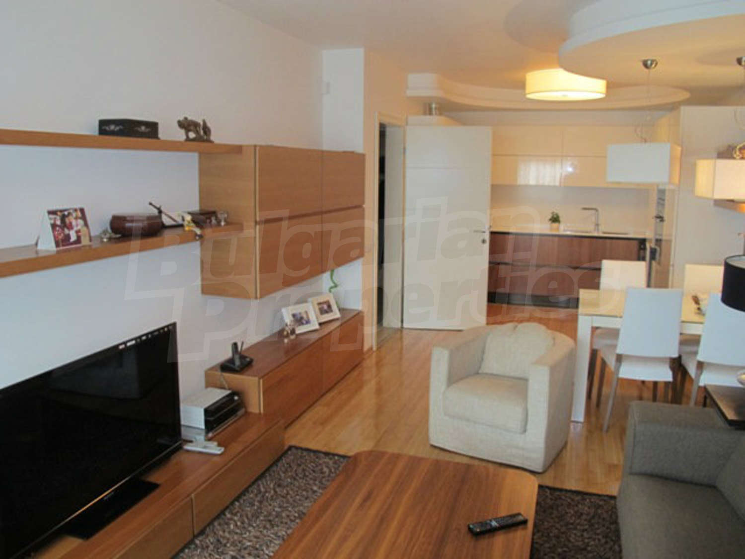 Gallery Picture 4