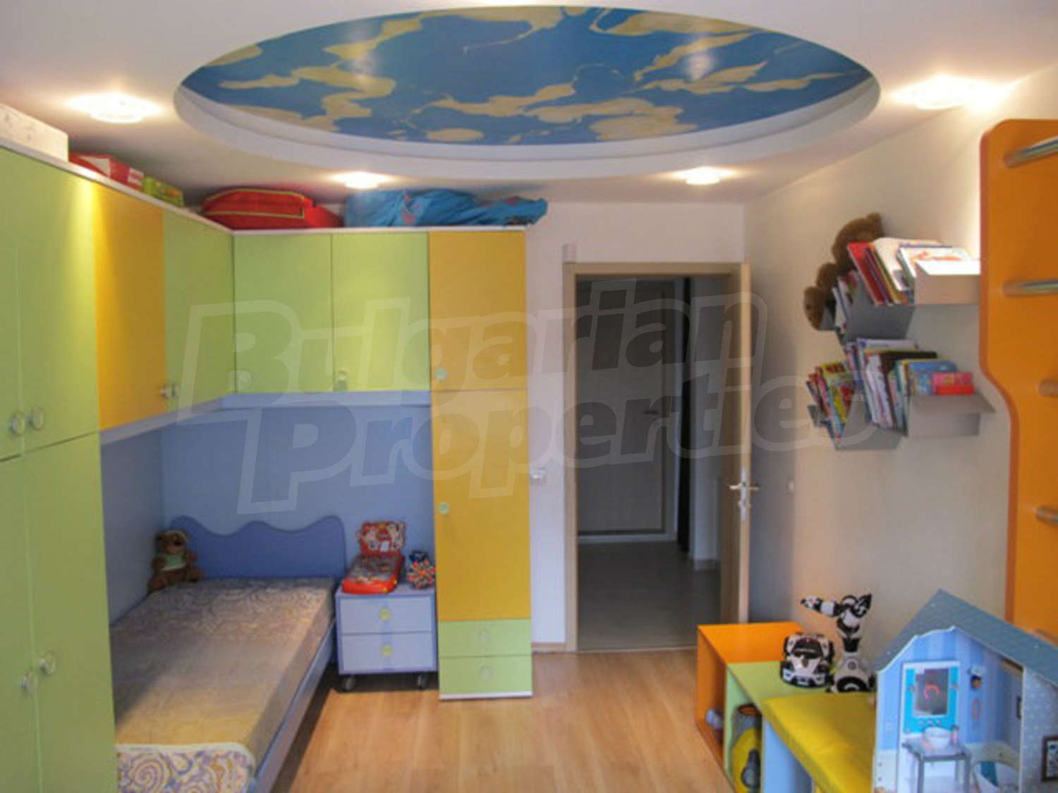 Gallery Picture 10