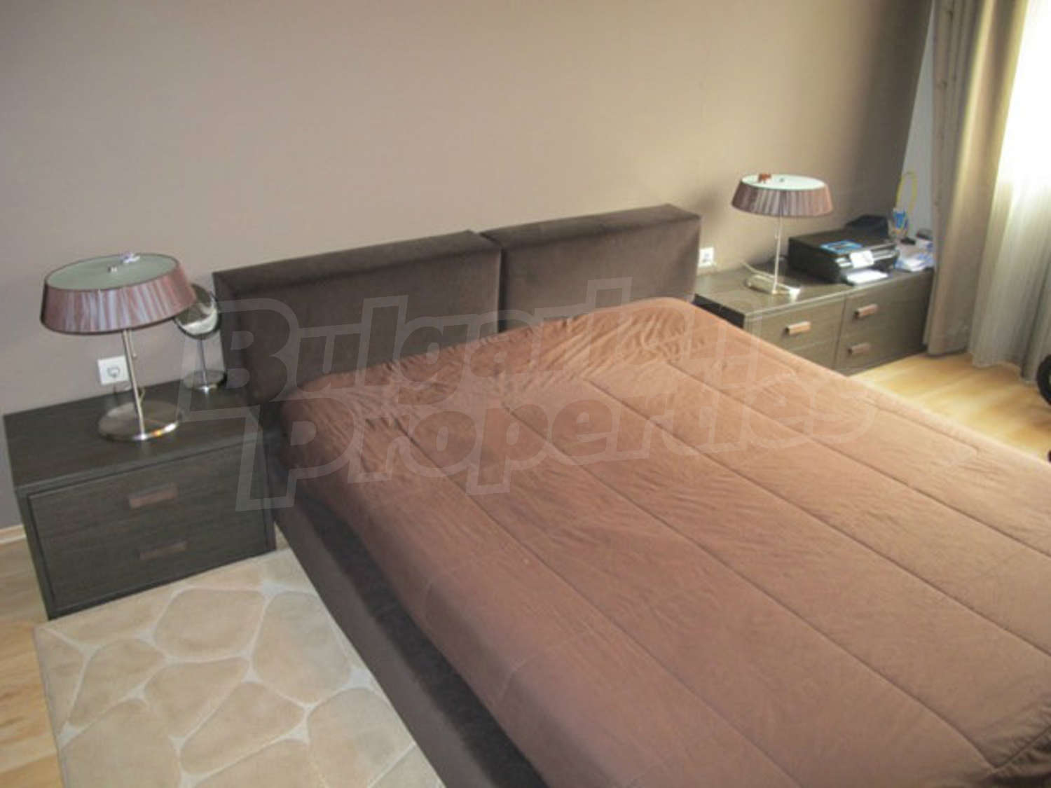 Gallery Picture 15