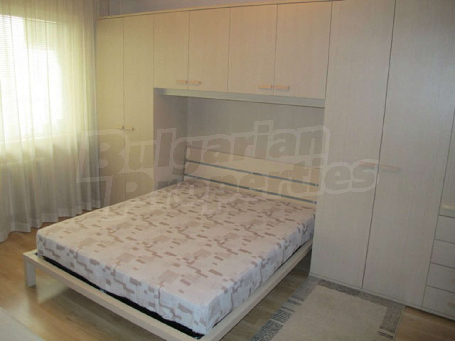 Gallery Picture 17