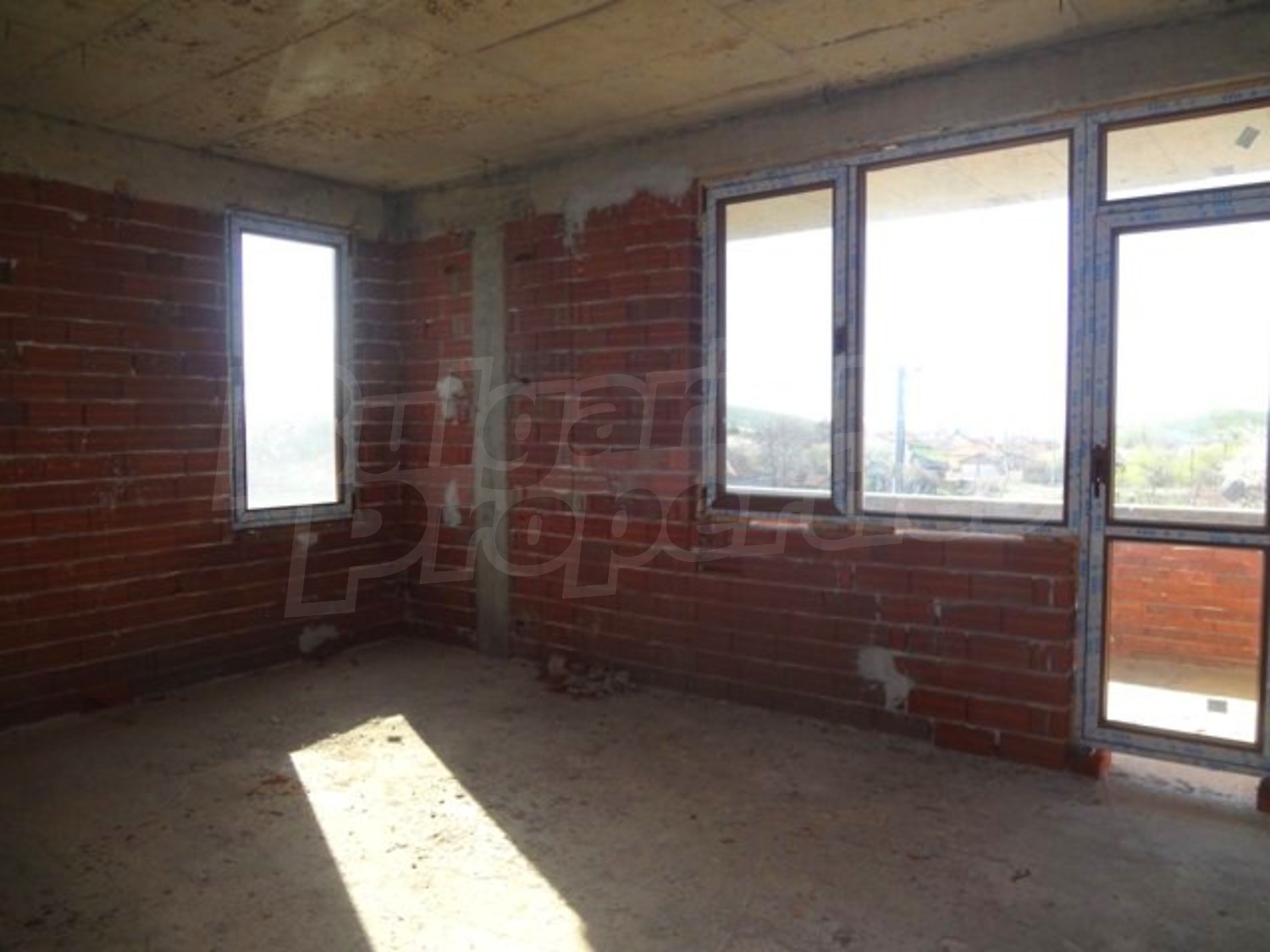 Gallery Picture 10