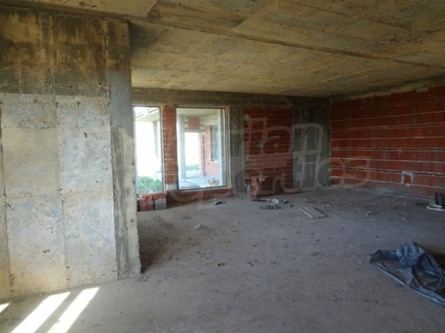 Gallery Picture 6