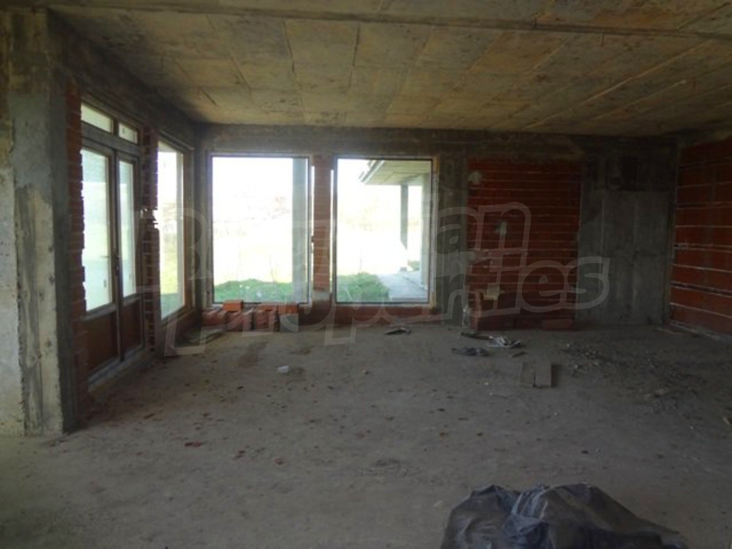 Gallery Picture 7