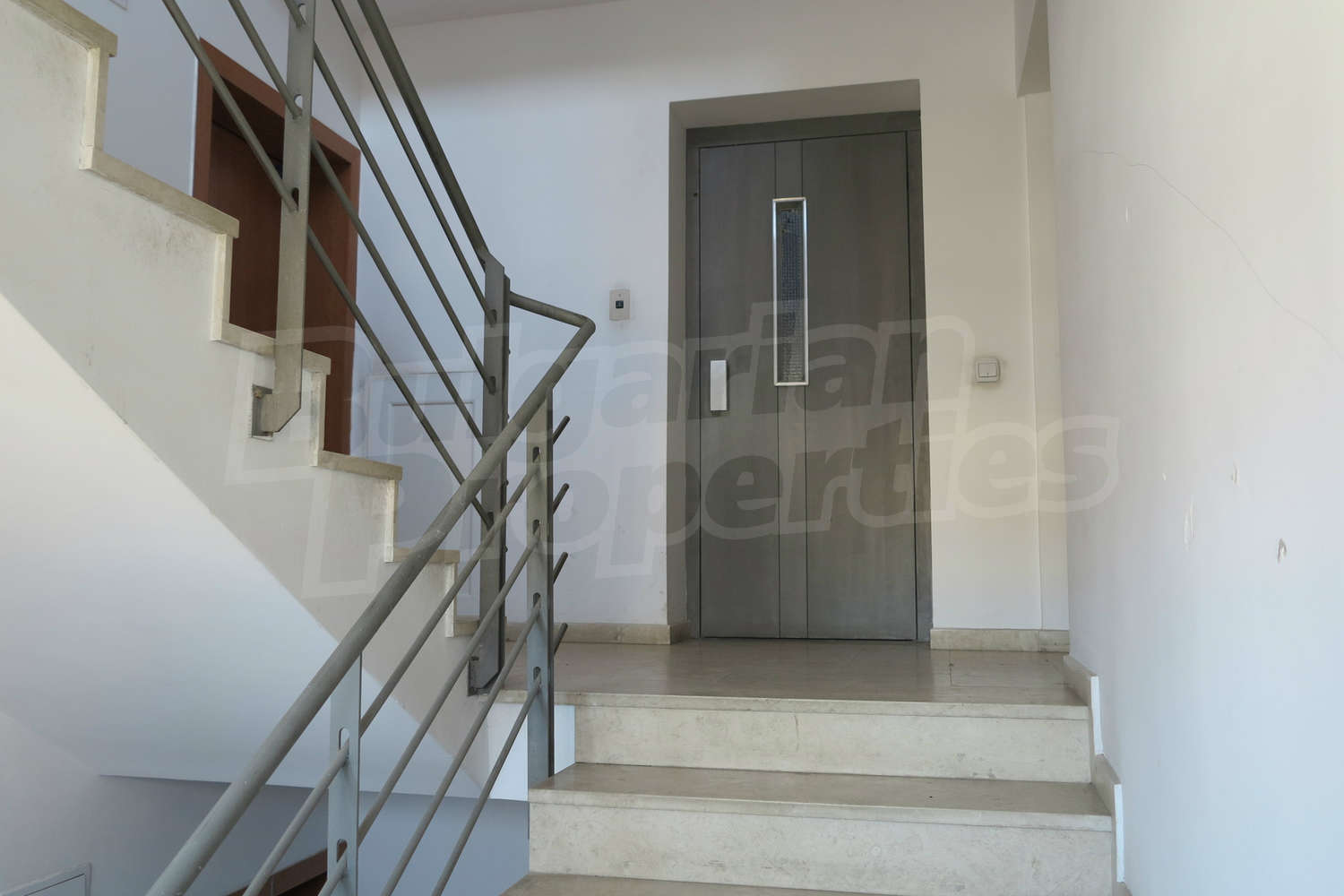 Gallery Picture 27
