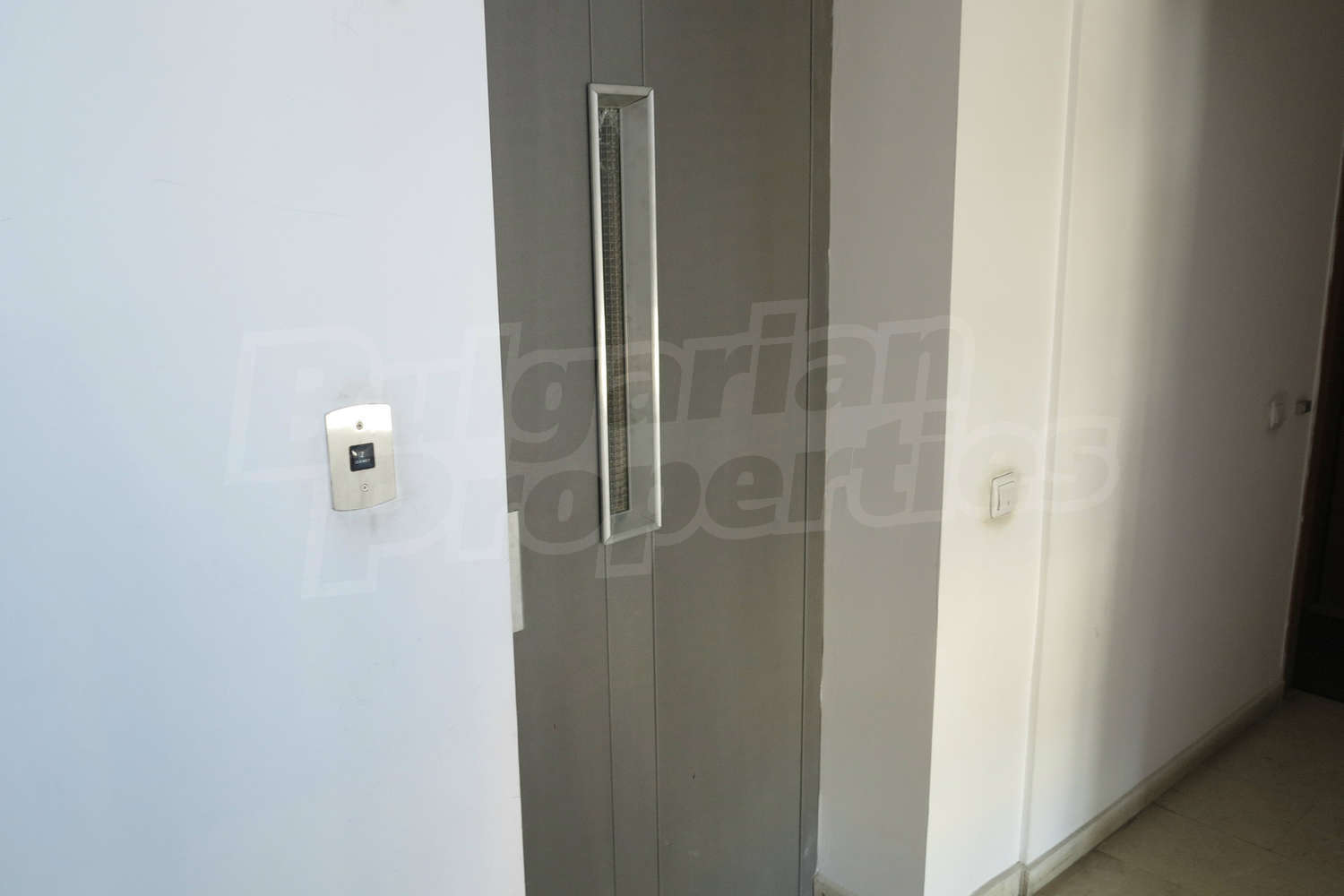 Gallery Picture 28