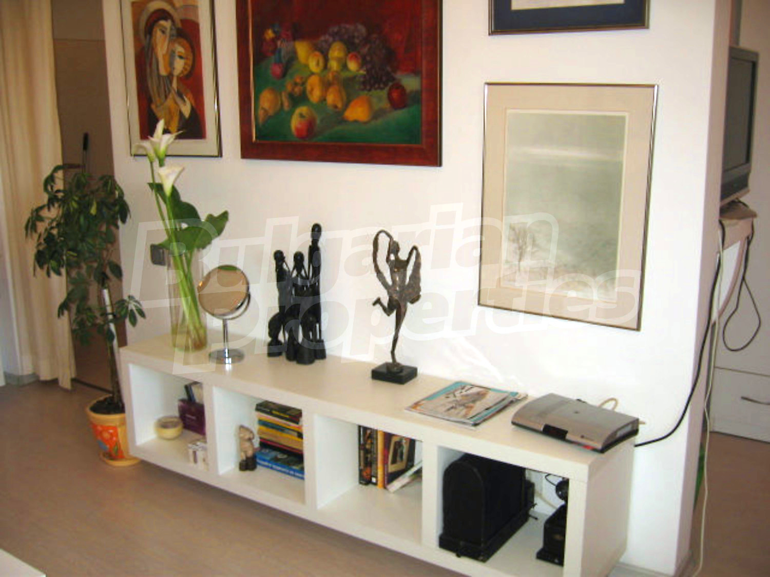 Gallery Picture 16