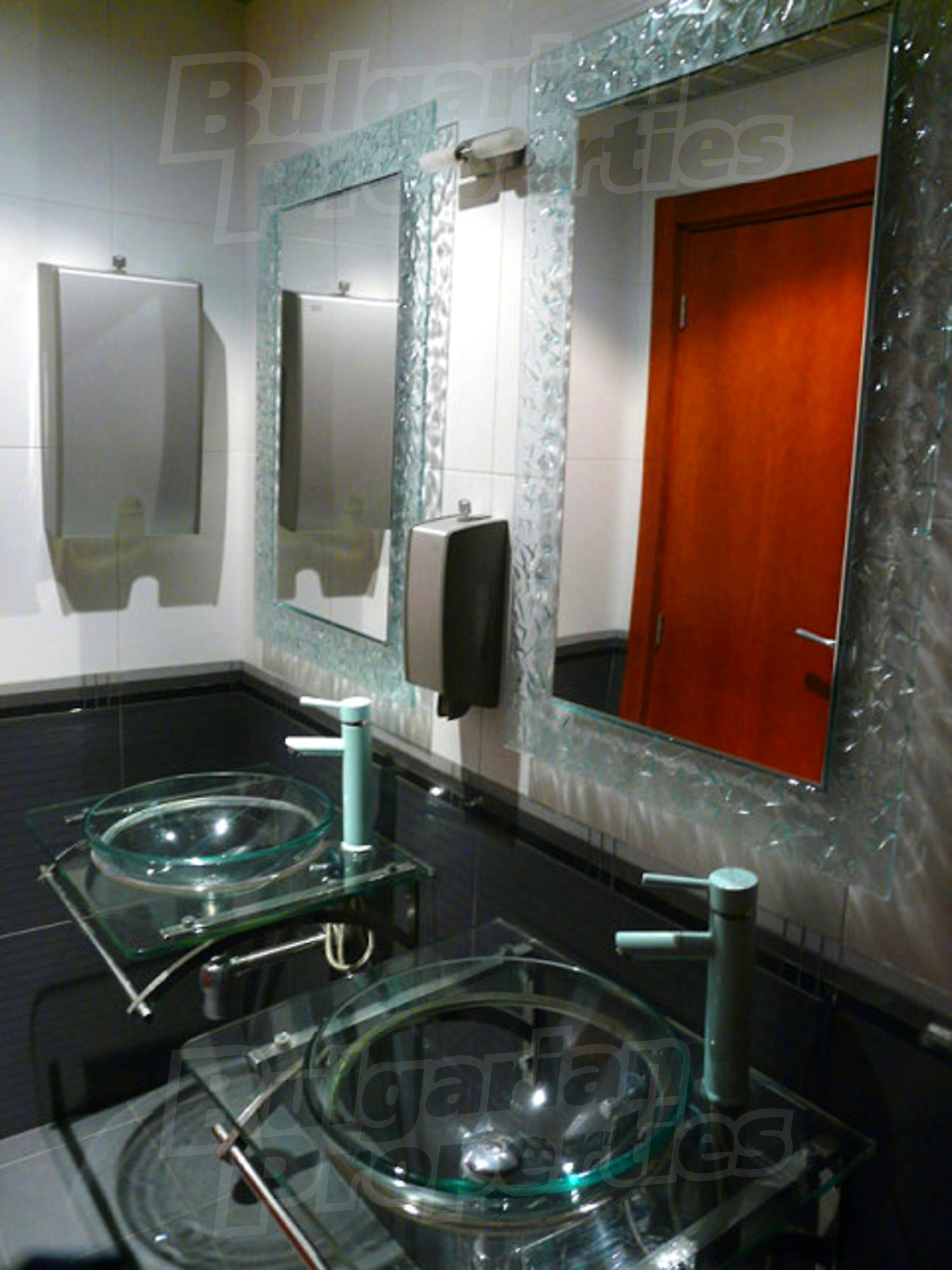 Gallery Picture 27