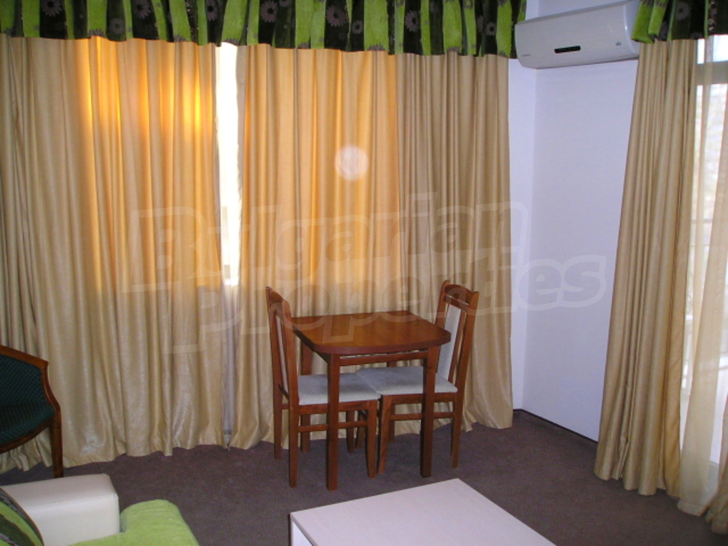 Gallery Picture 13