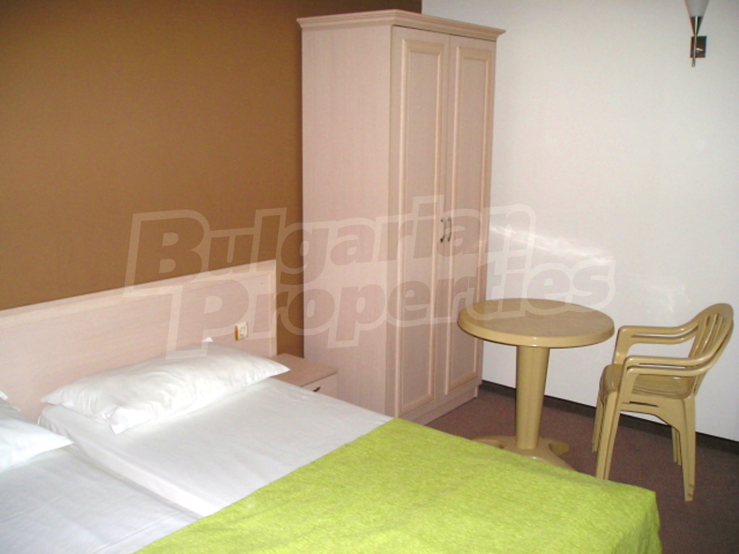 Gallery Picture 16