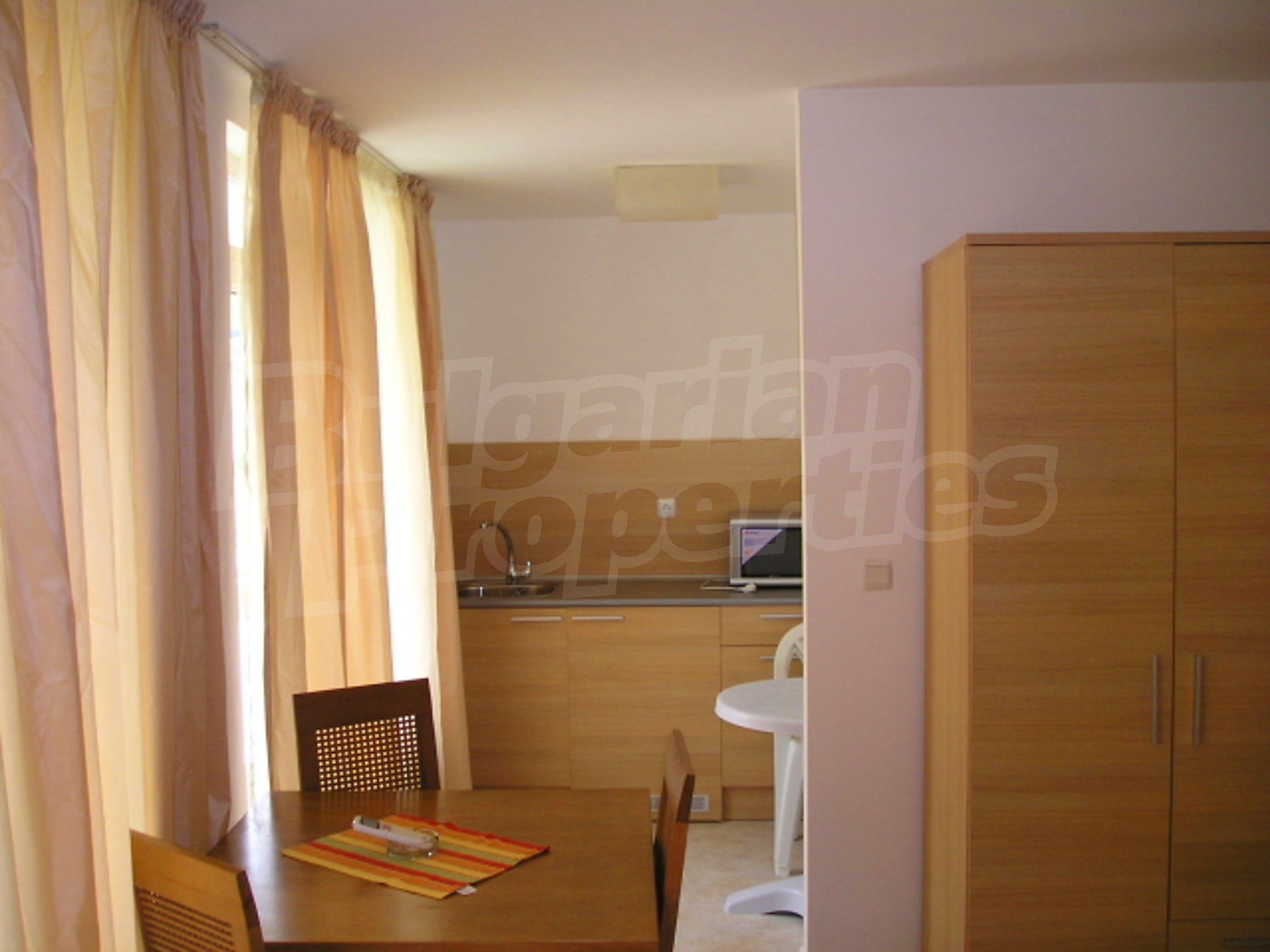 Gallery Picture 16