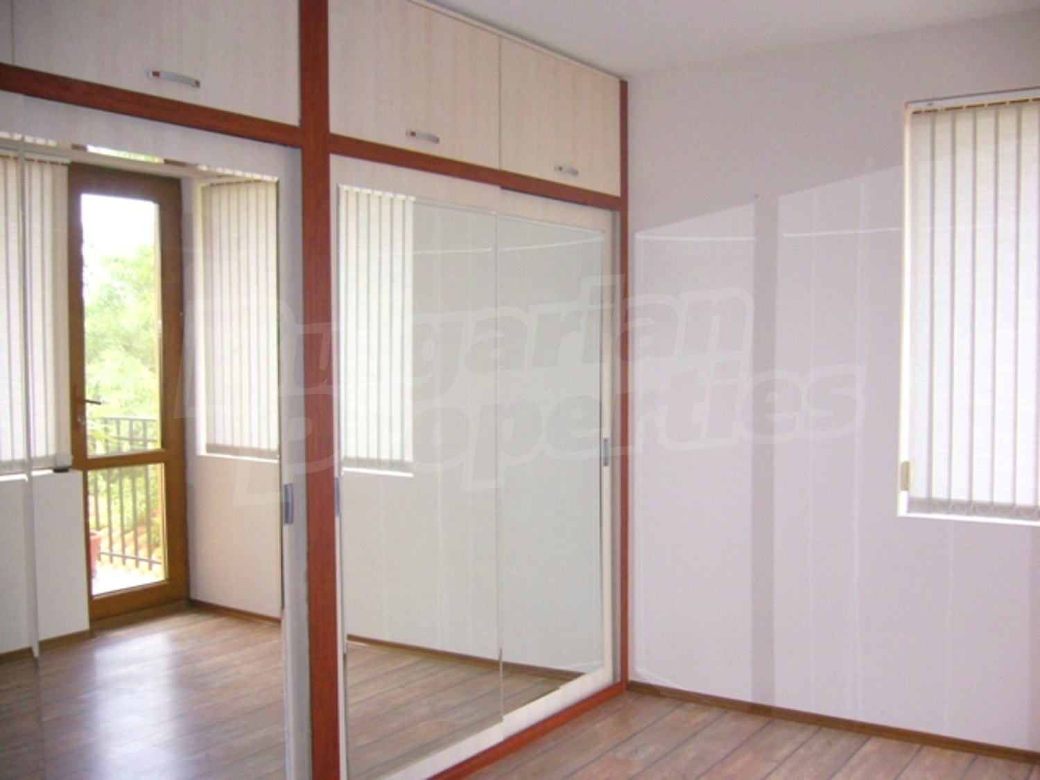 Gallery Picture 10