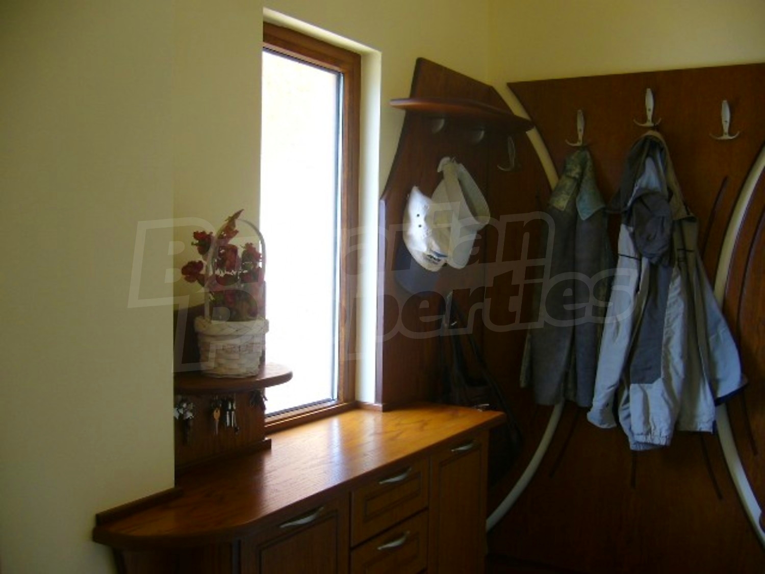 Gallery Picture 9