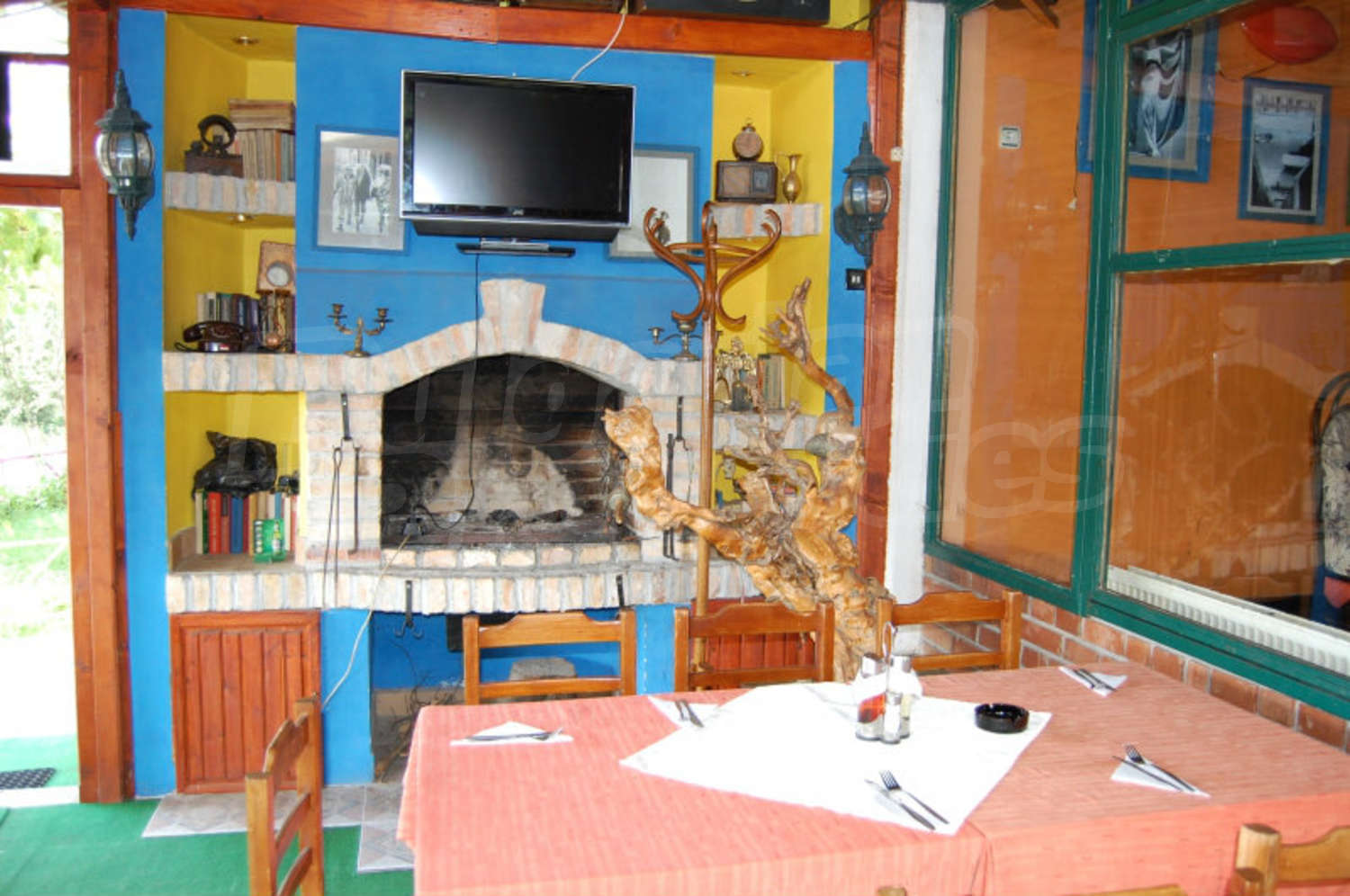 Gallery Picture 3