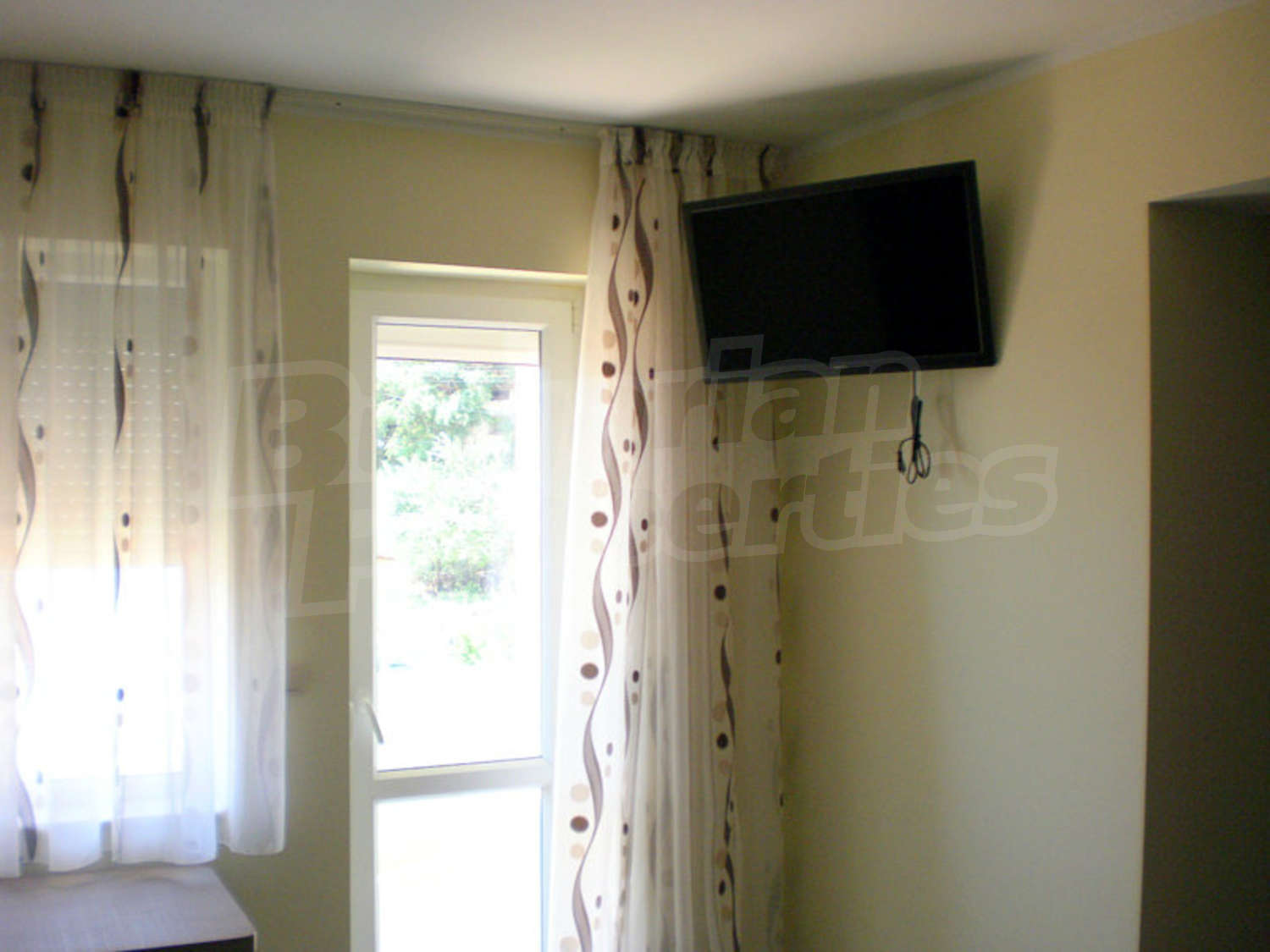 Gallery Picture 3
