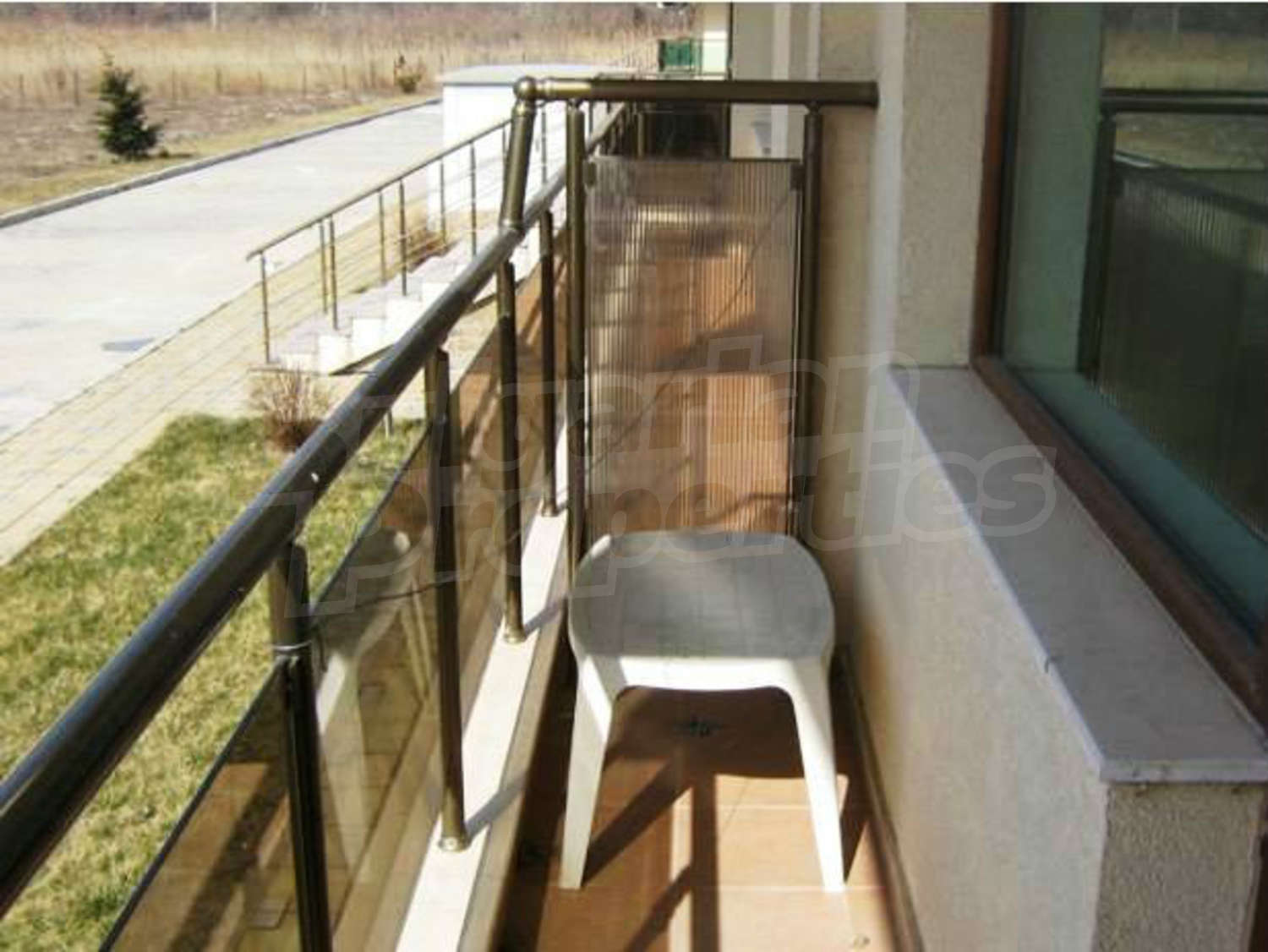 Gallery Picture 11