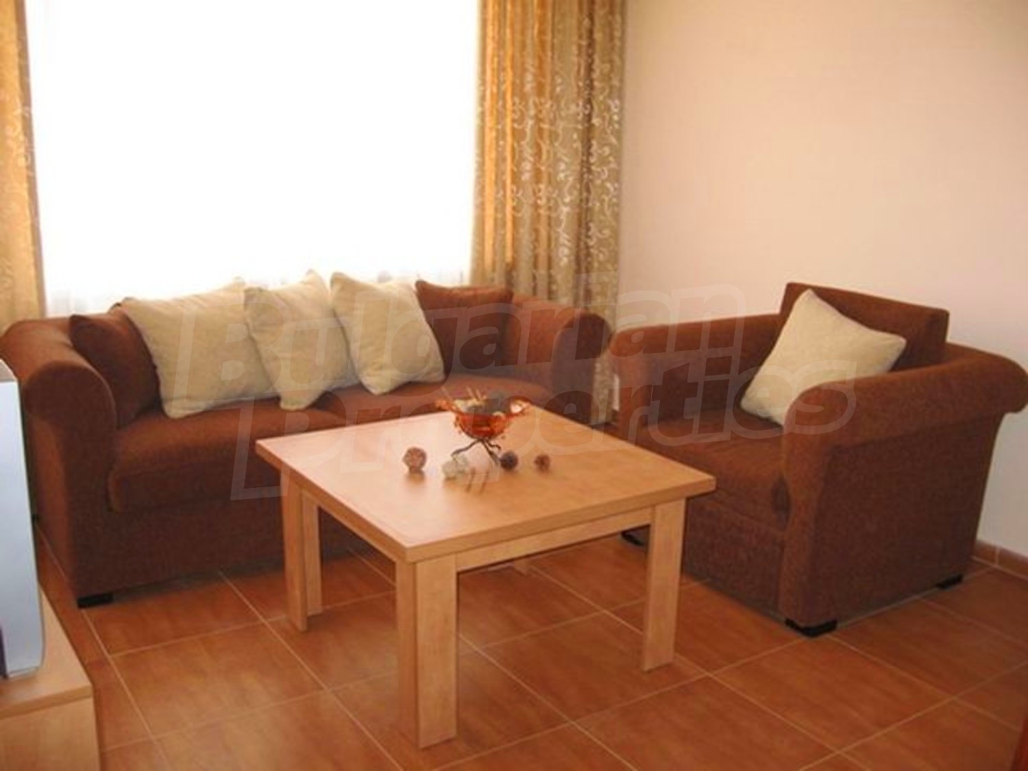 Gallery Picture 9
