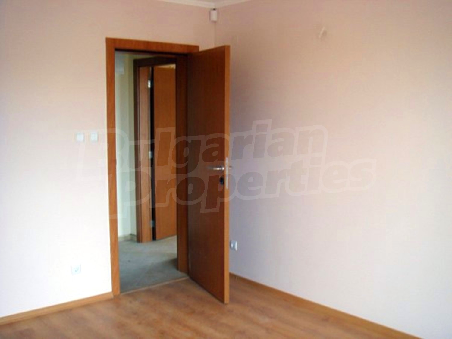 Gallery Picture 8