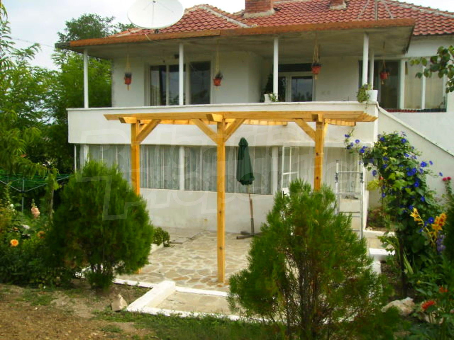 Gallery Picture 2