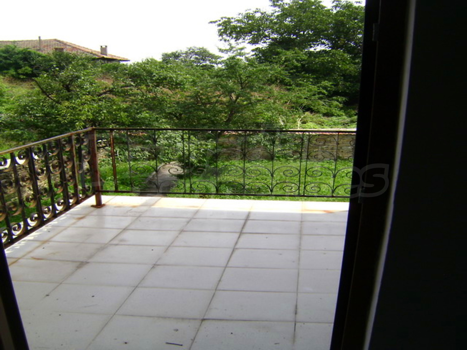 Gallery Picture 5