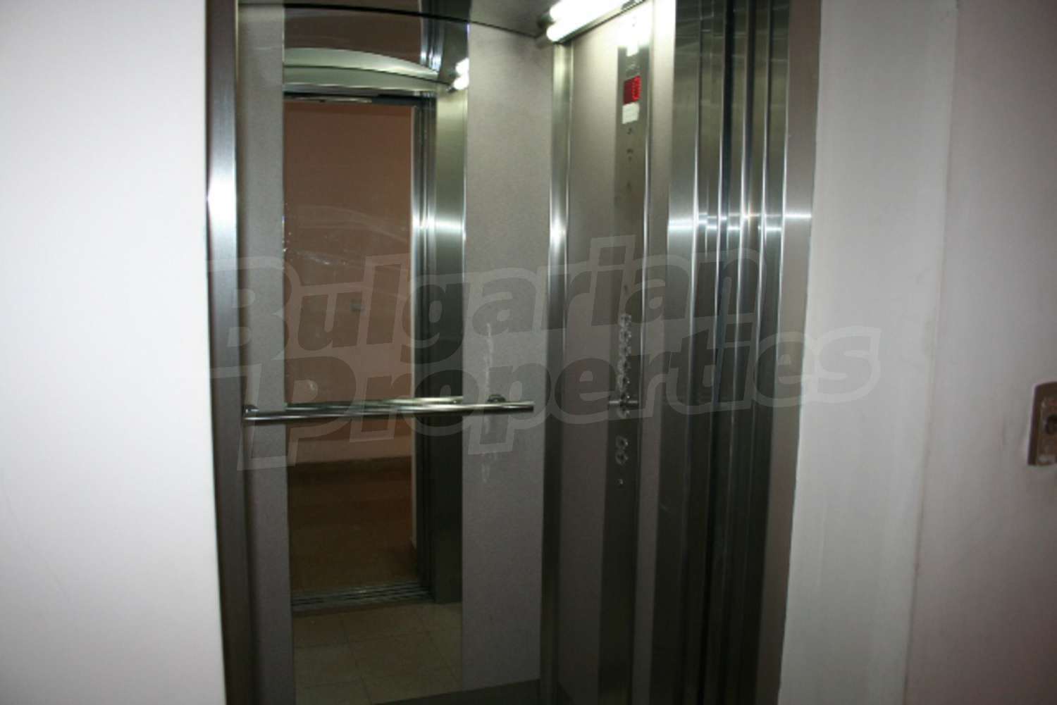 Gallery Picture 8
