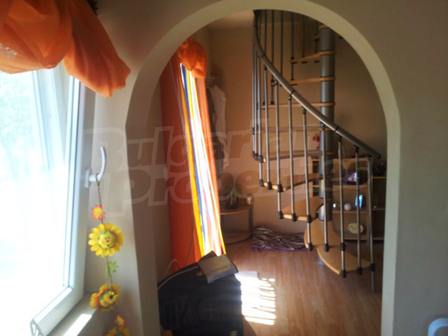 Gallery Picture 4