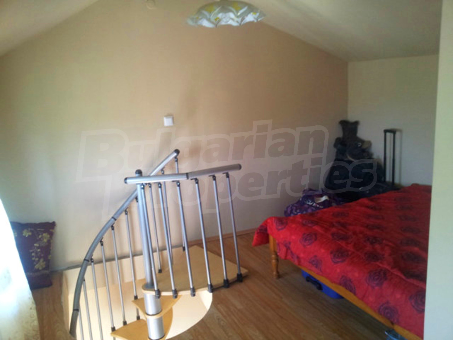 Gallery Picture 5