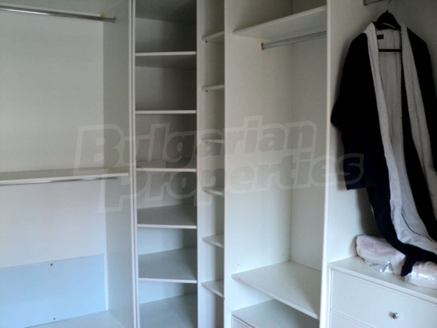 Gallery Picture 16