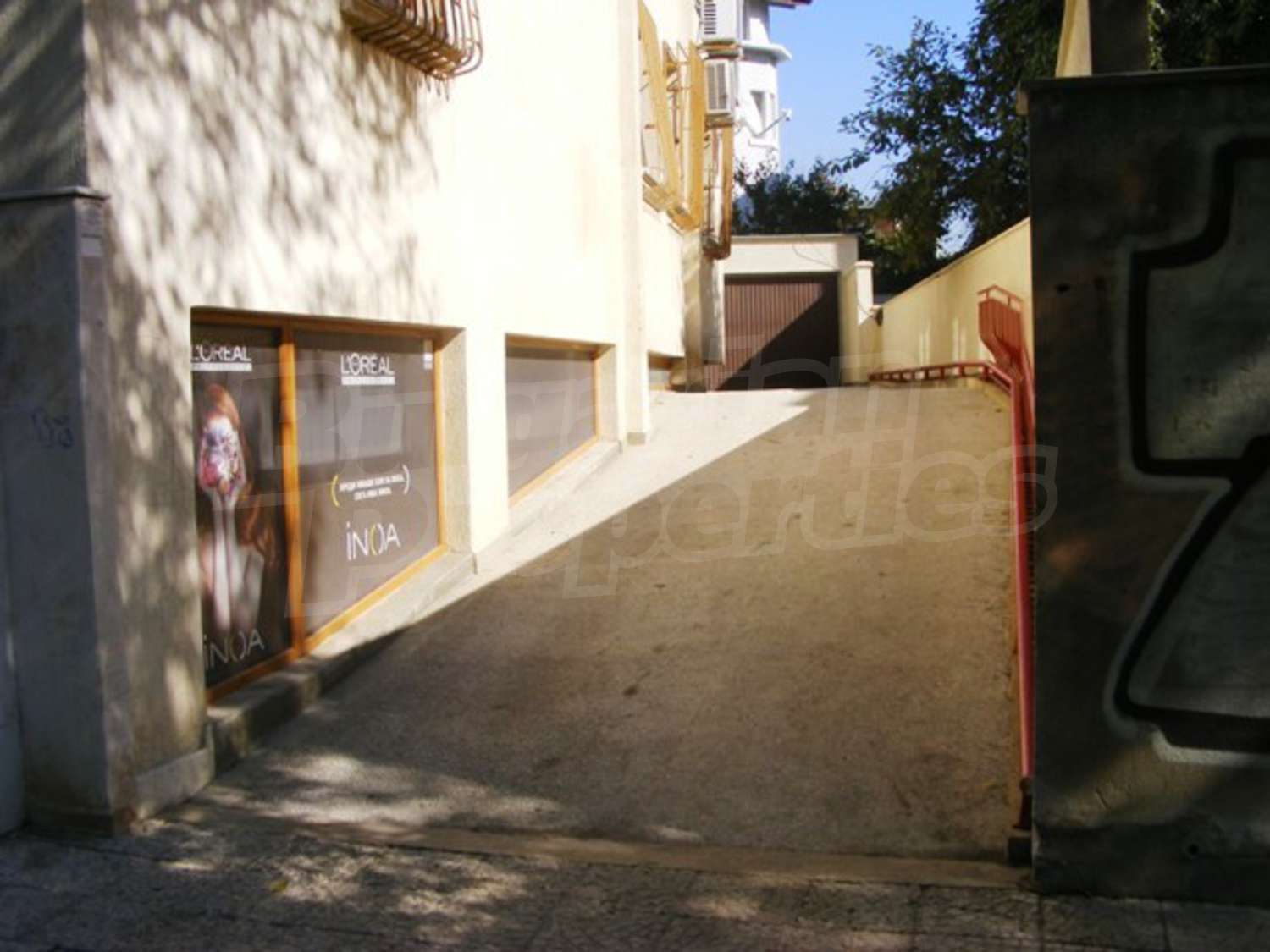 Gallery Picture 37
