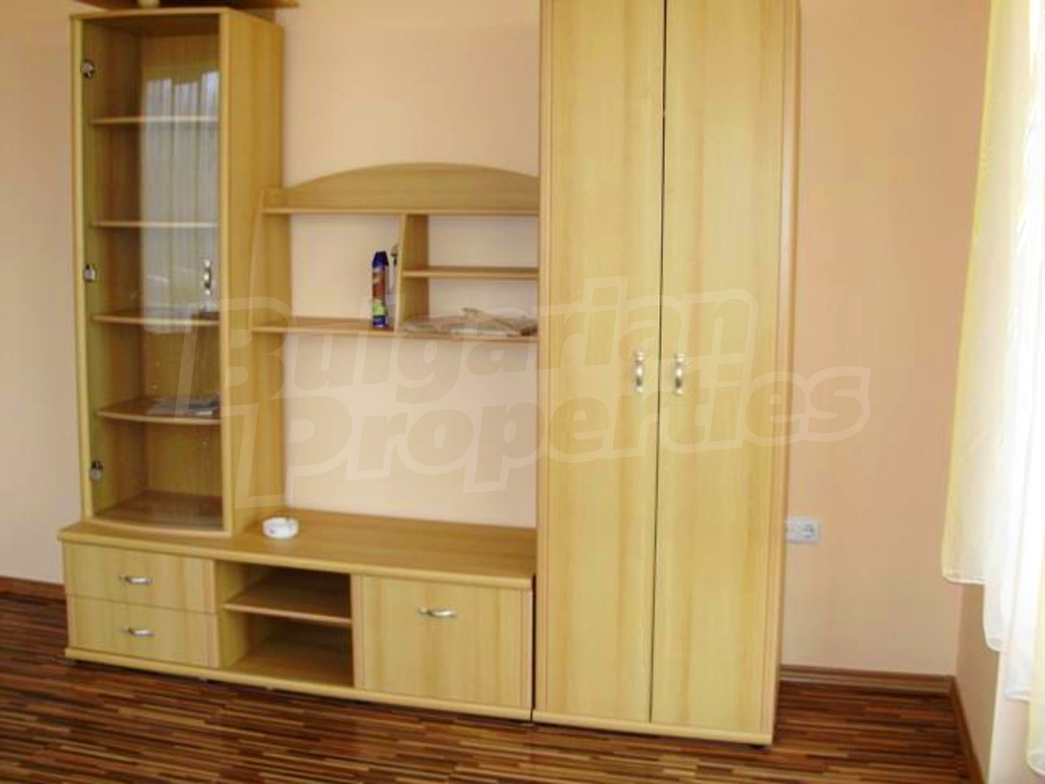 Gallery Picture 4