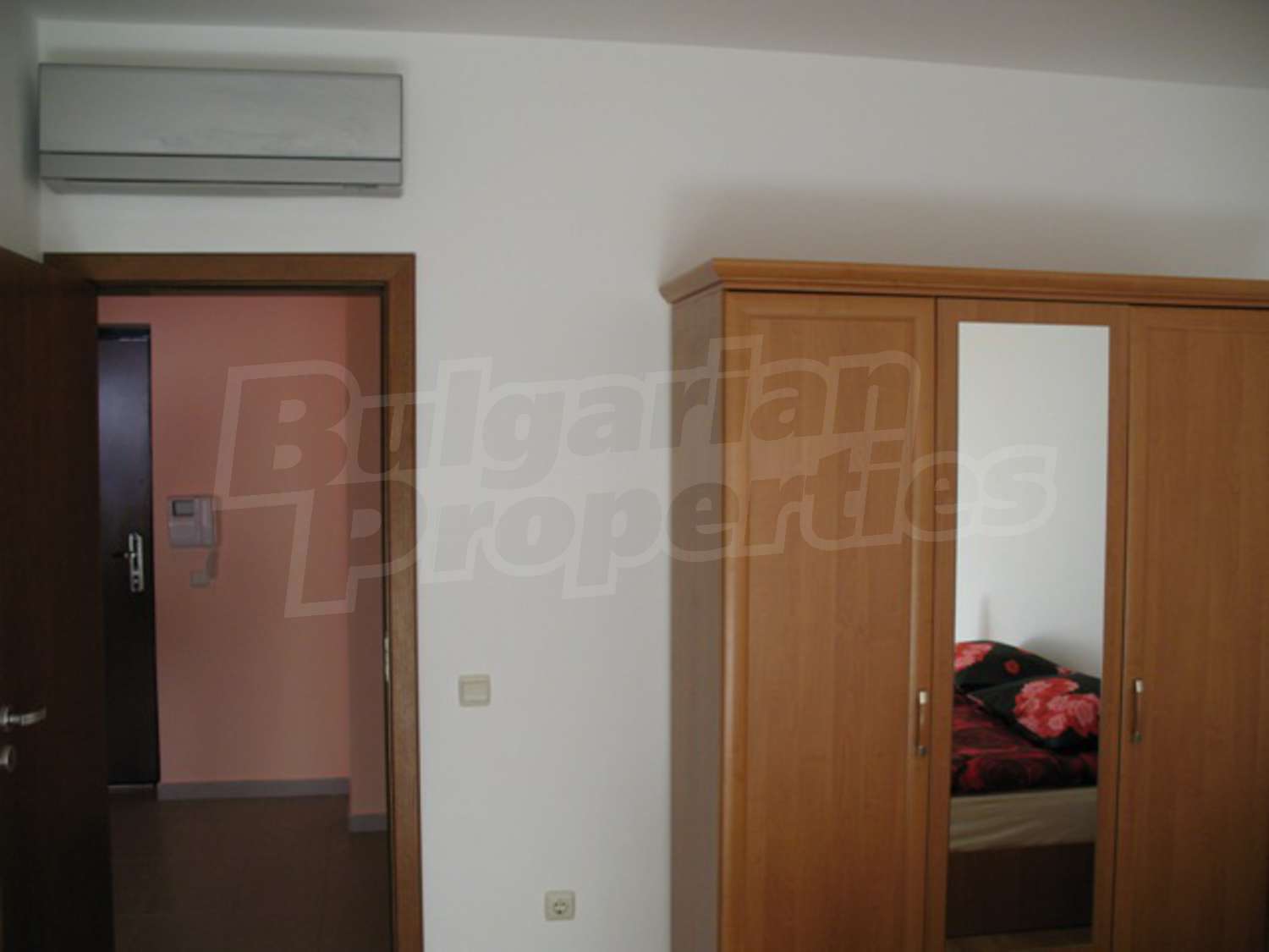 Gallery Picture 4