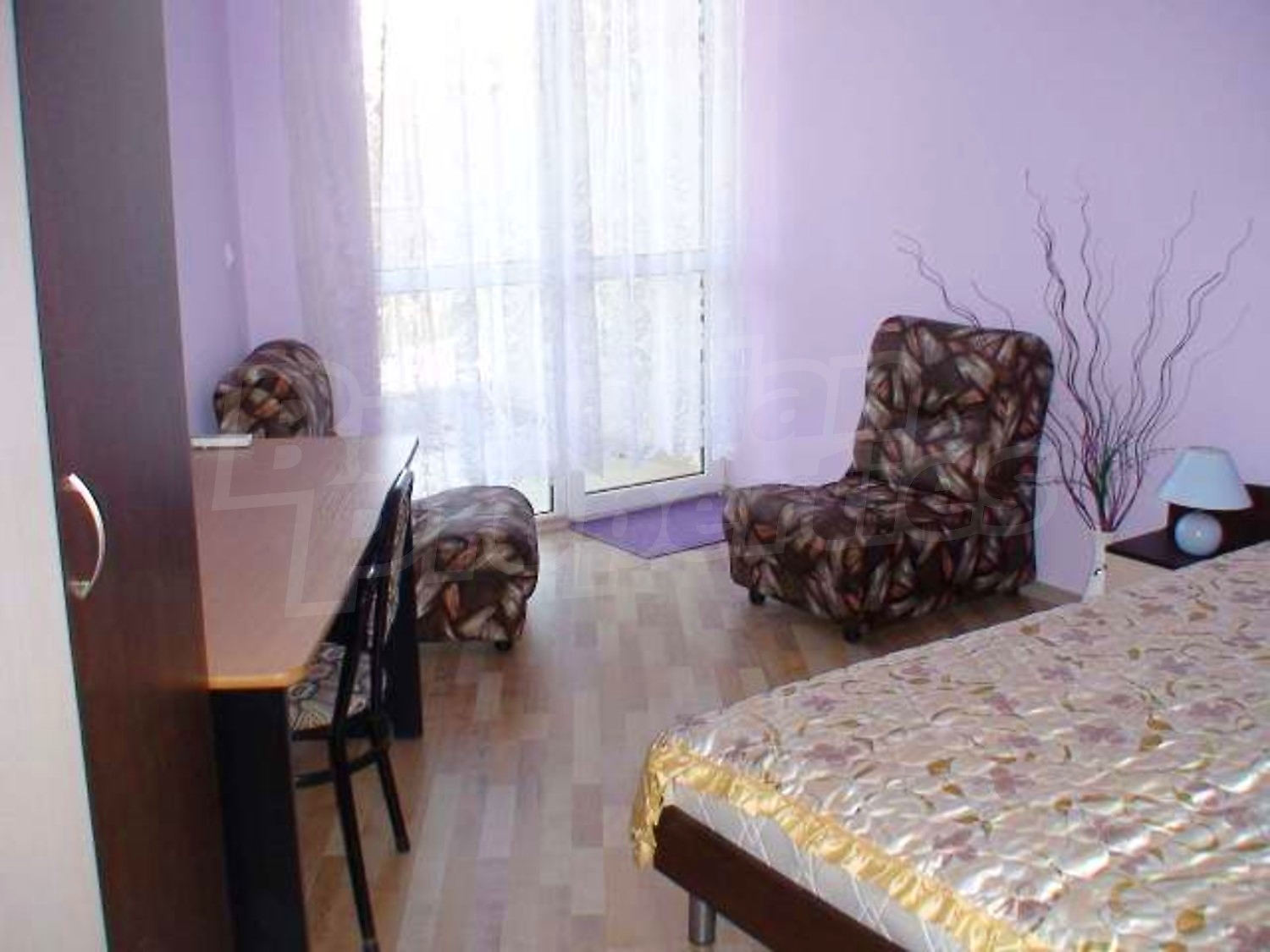 Gallery Picture 15