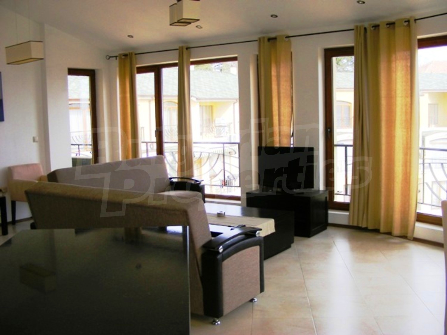 Gallery Picture 11