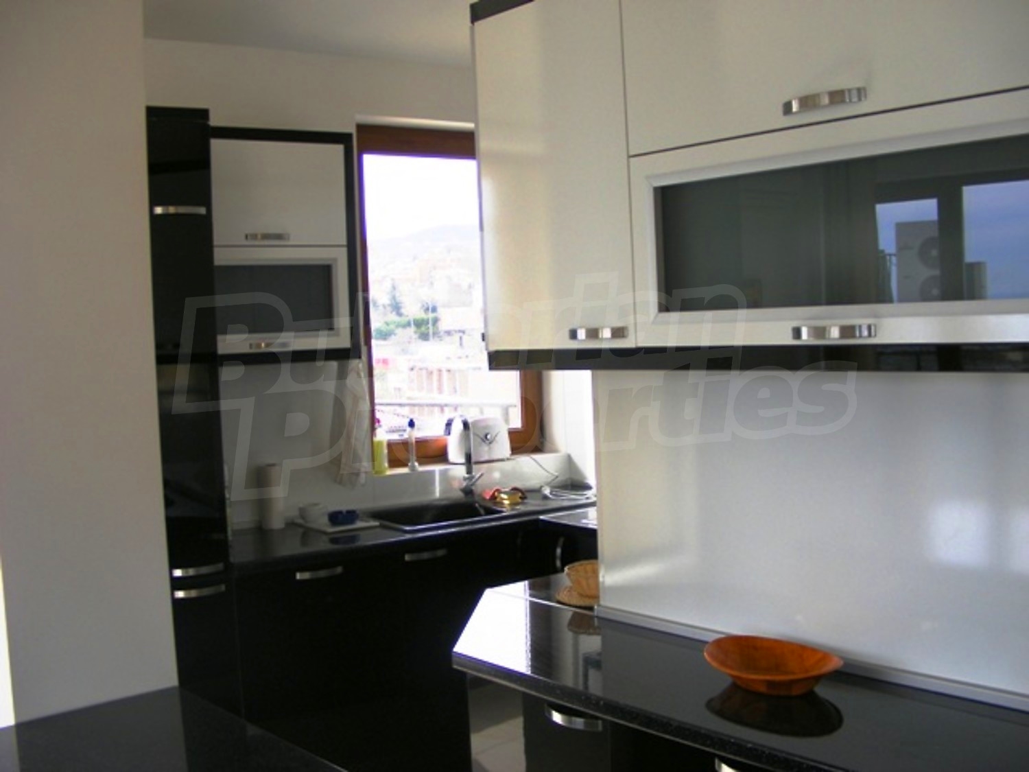 Gallery Picture 7