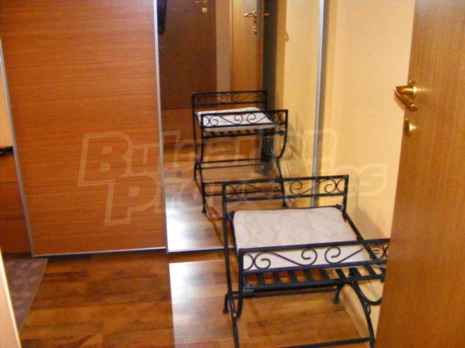 Gallery Picture 12