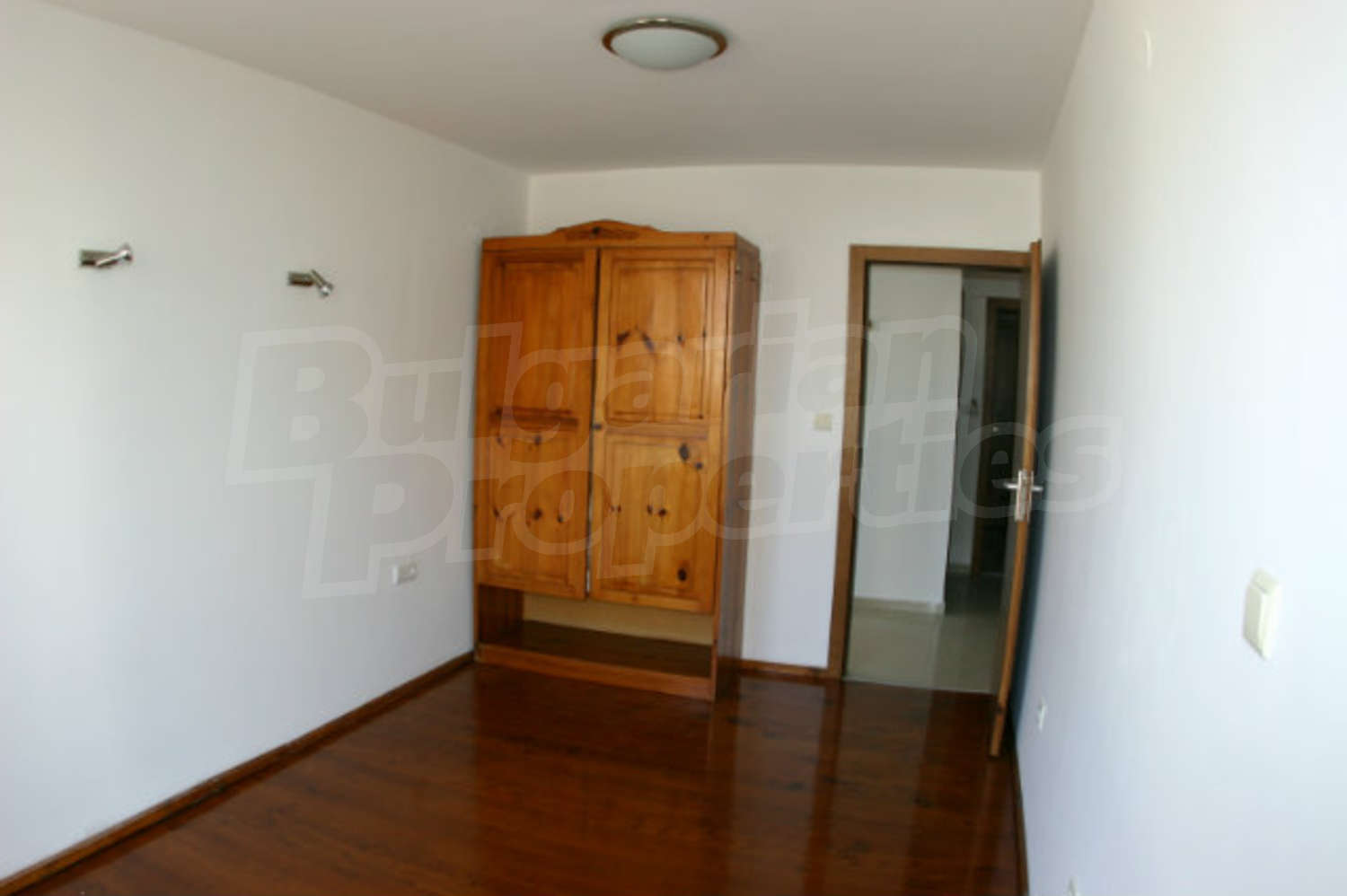 Gallery Picture 10